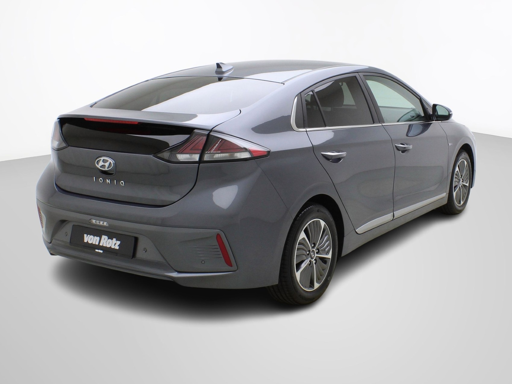 HYUNDAI Ioniq 1.6 GDi Plug-in Hybrid Launch Plus-image-4
