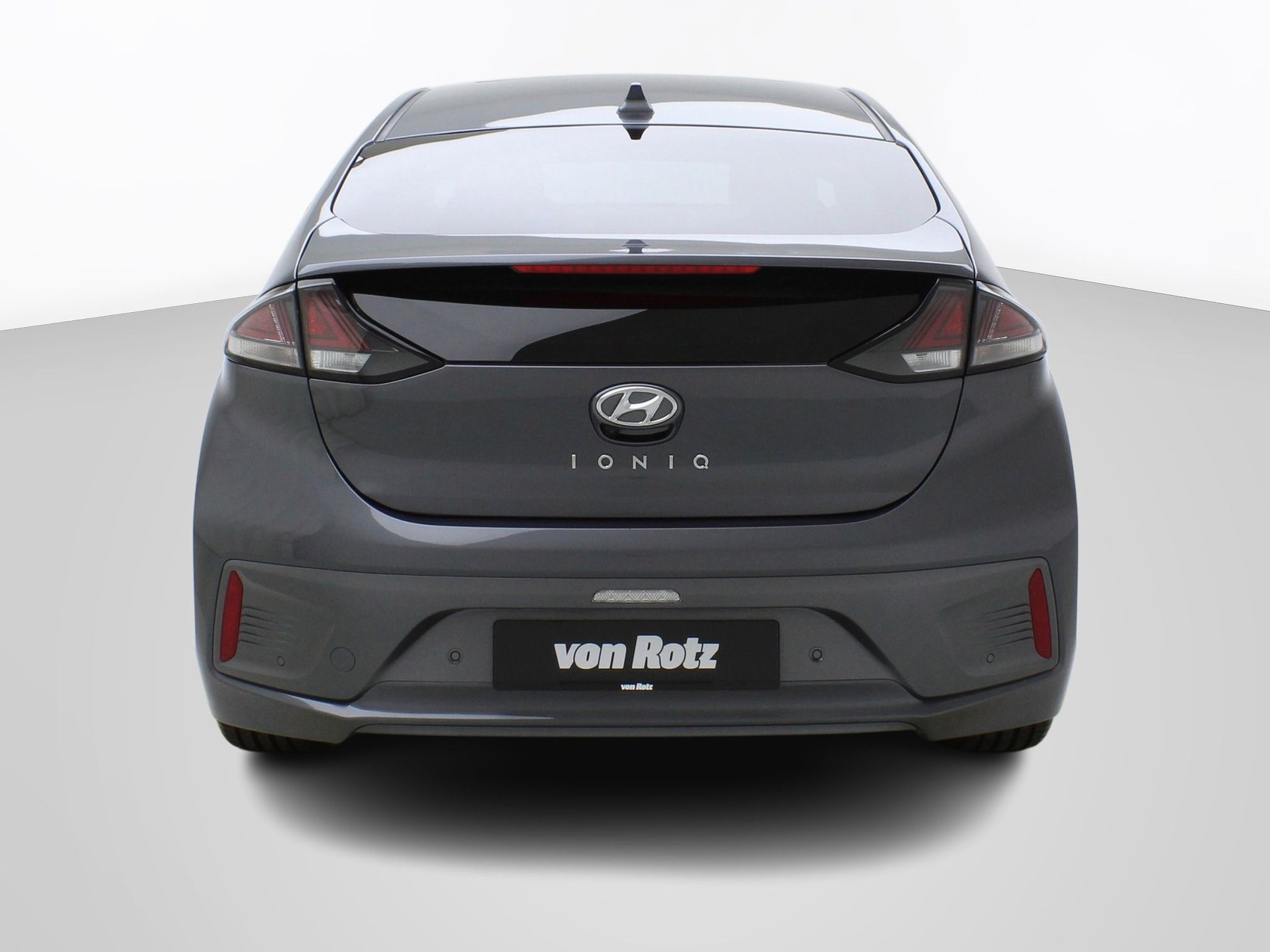 HYUNDAI Ioniq 1.6 GDi Plug-in Hybrid Launch Plus-showroom-element-3