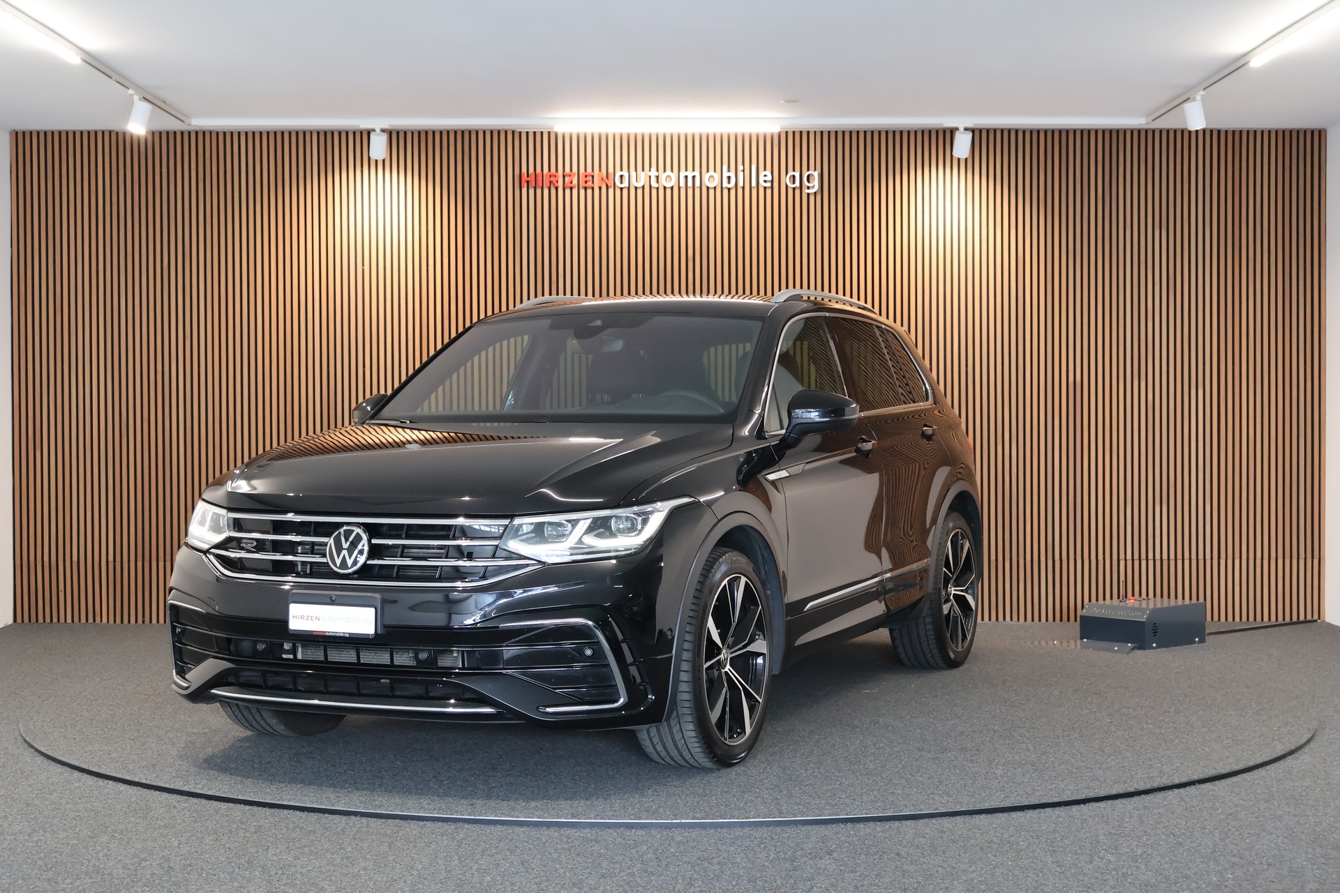 VW Tiguan 2.0TSI R-Line 4Motion DSG