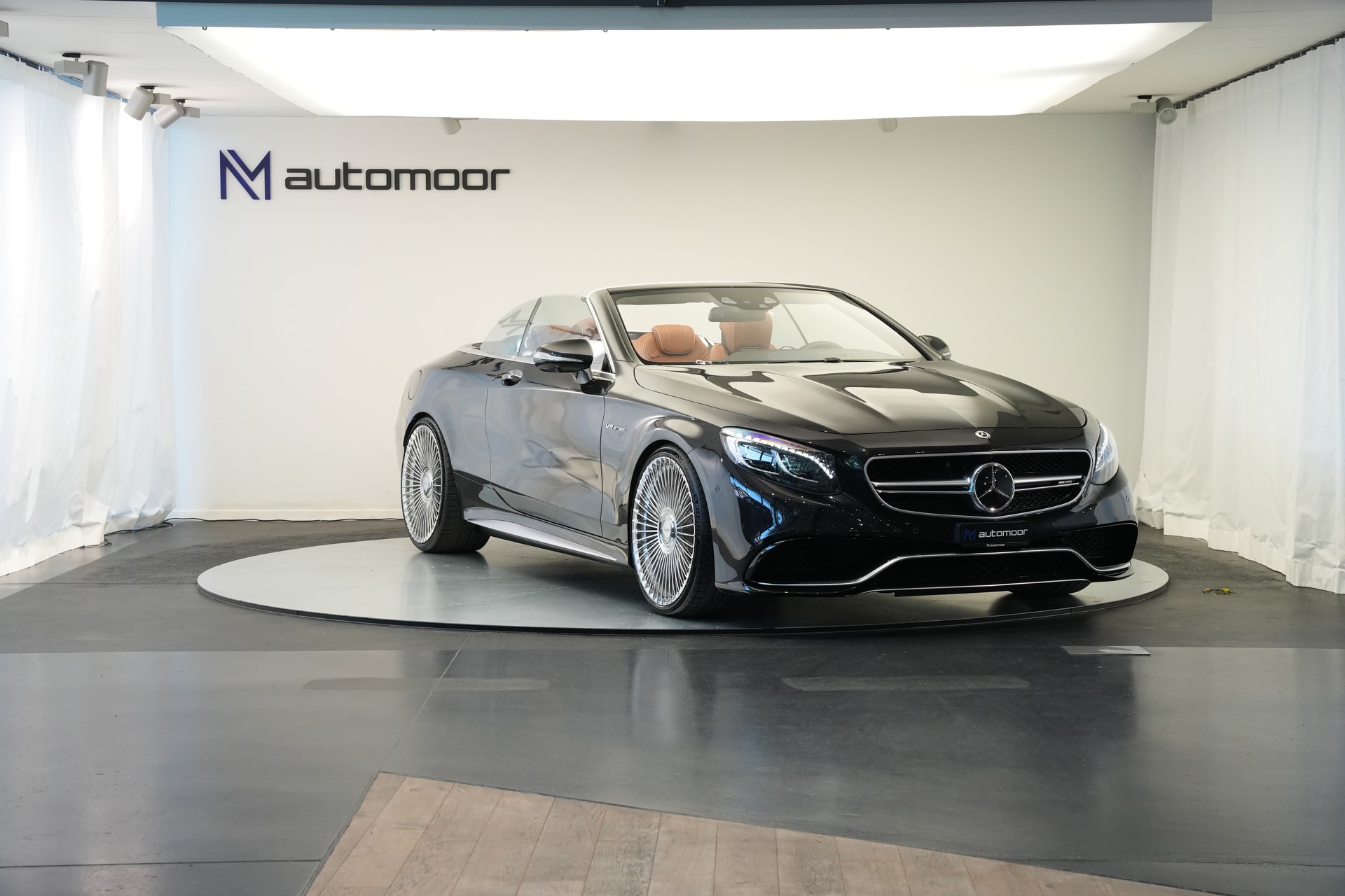 MERCEDES-BENZ S 63 AMG Cabriolet 4Matic Speedshift MCT *CH-Fahrzeug* *Designo Mokkaschwarz* *Swarowski*-showroom-element-2