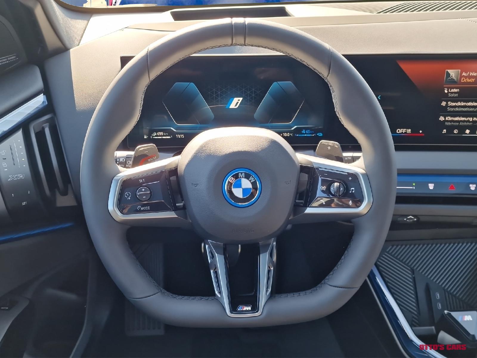 BMW X3 NEW 20d xDrive M Sport Pro 2026-showroom-element-3