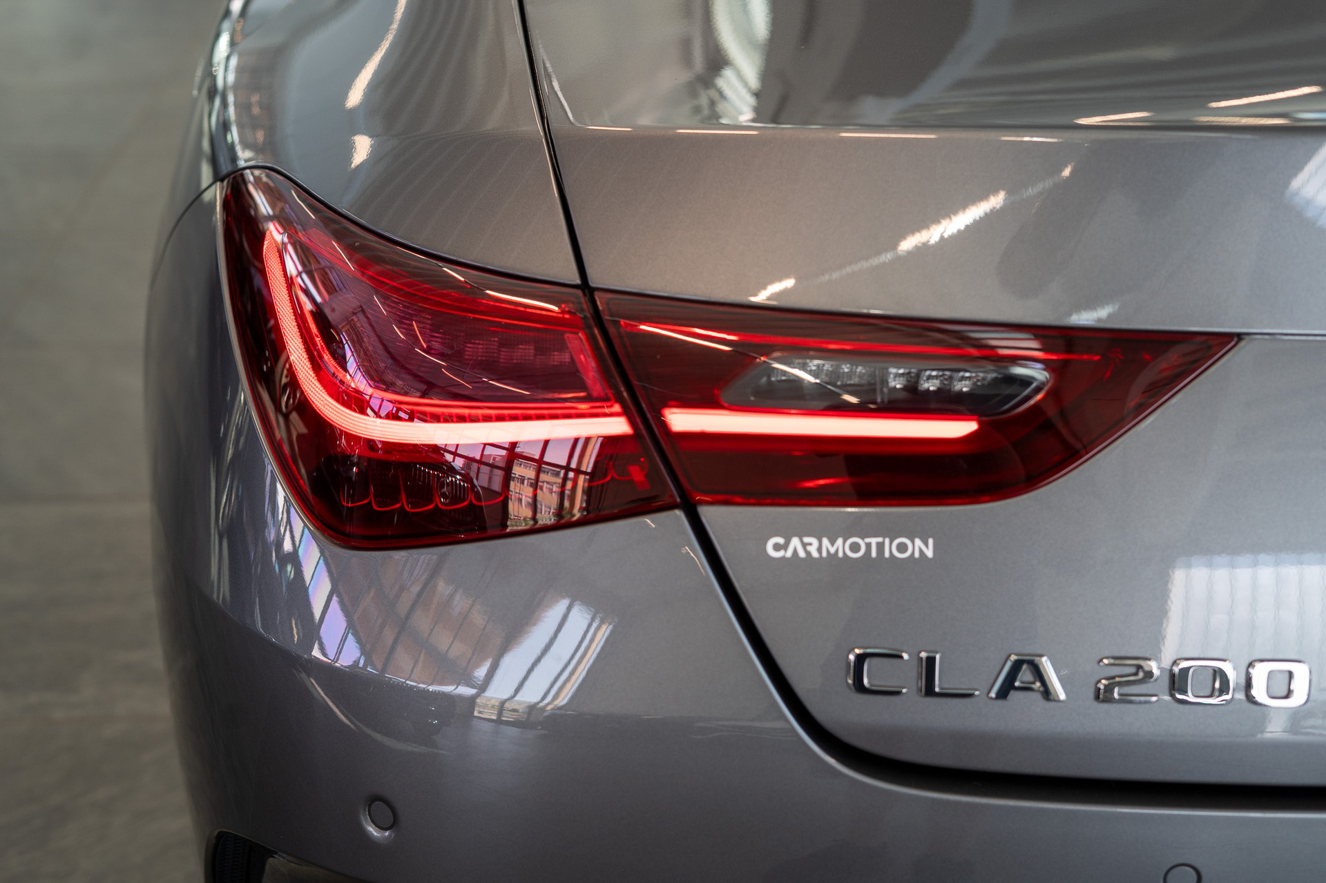 MERCEDES-BENZ CLA 200 AMG Line / Rückfahrkamera / Ambientebeleuchtung / Navi-image-5