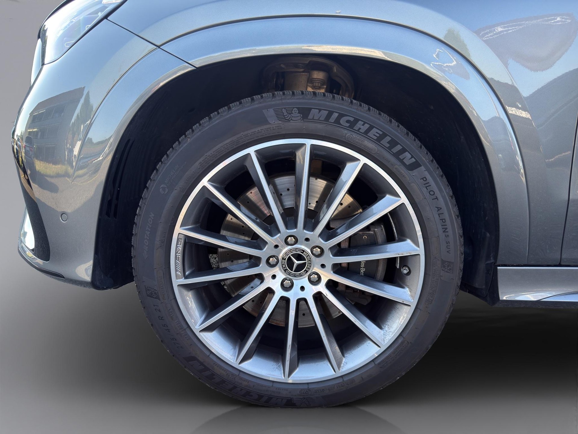 MERCEDES-BENZ GLE 450 AMG Line 4matic-showroom-element-3