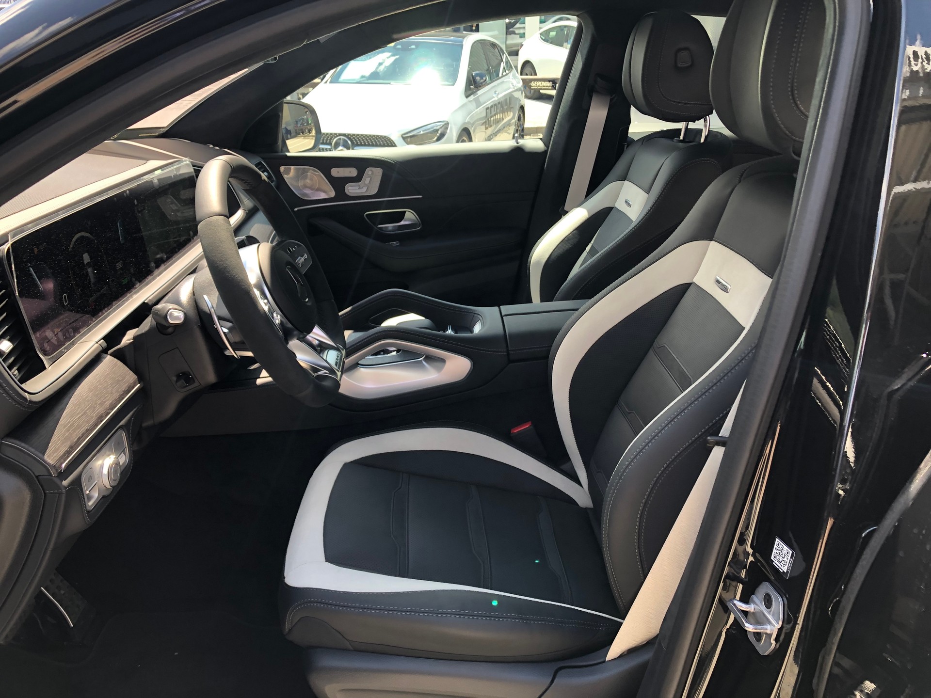 MERCEDES-BENZ GLE 63 S AMG 4matic+ Coupé-image-10