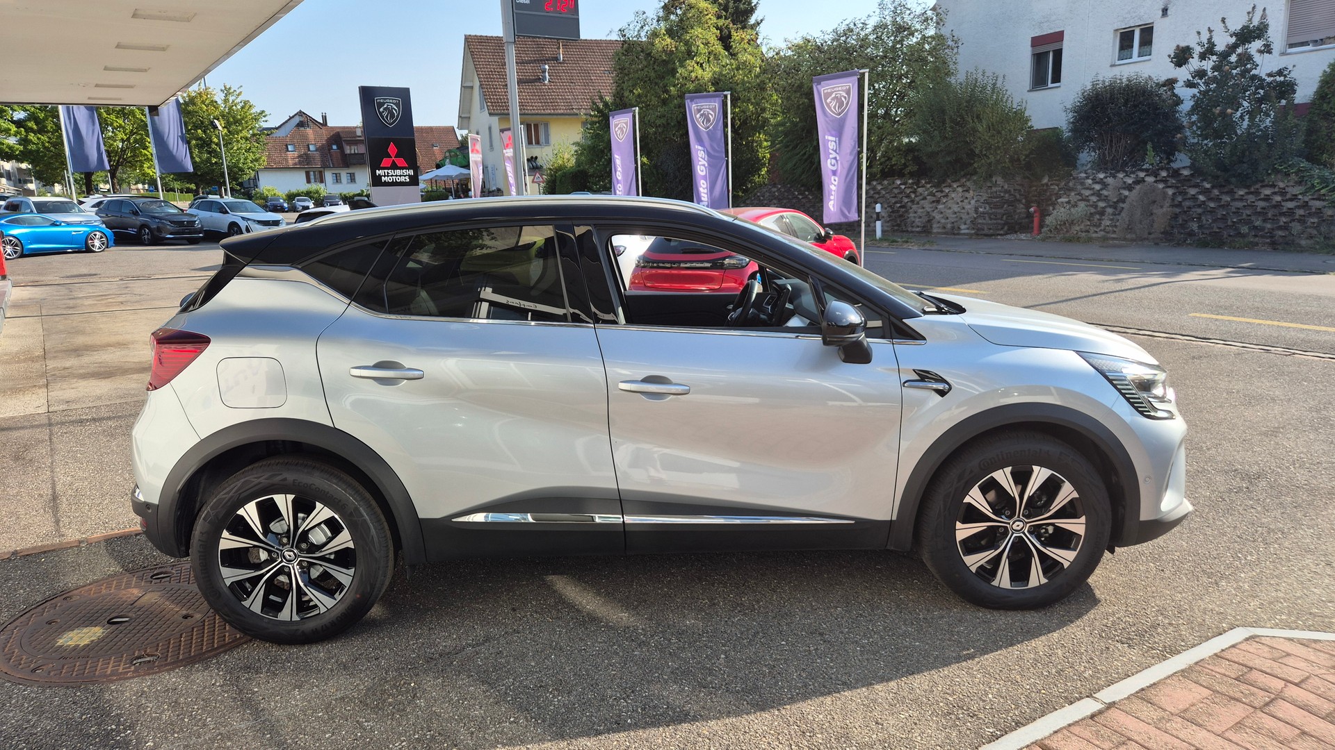 RENAULT Captur 1.6 E-Tech145 Evol-image-11