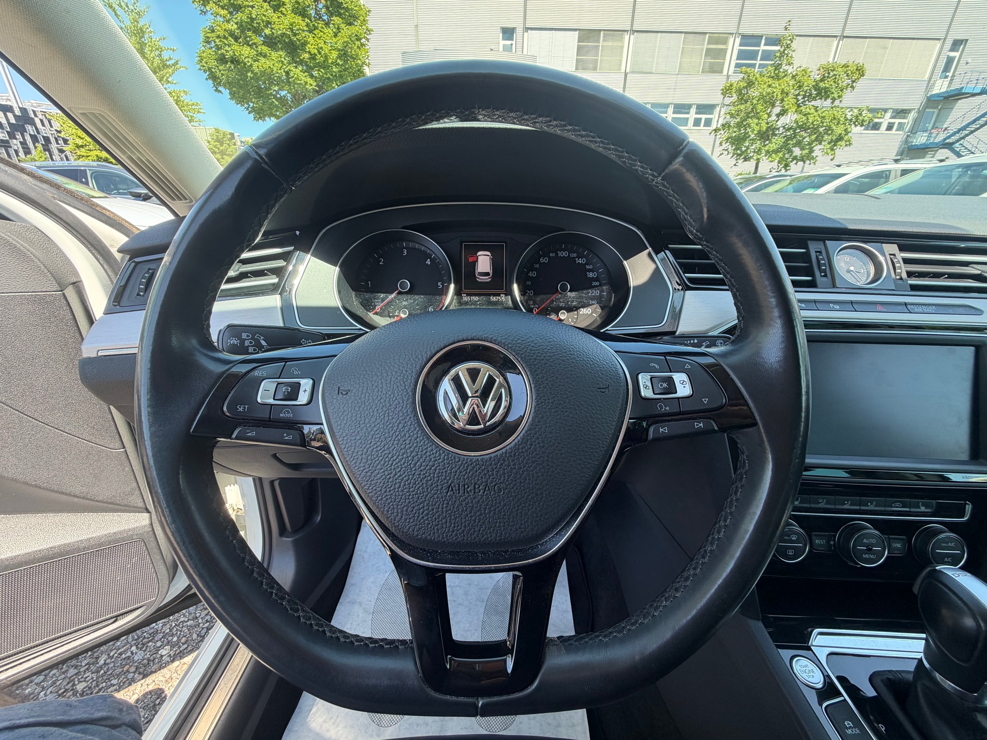 VW Passat Variant 2.0 TDI BMT Highline ***MFK 03.07.2026***-image-11