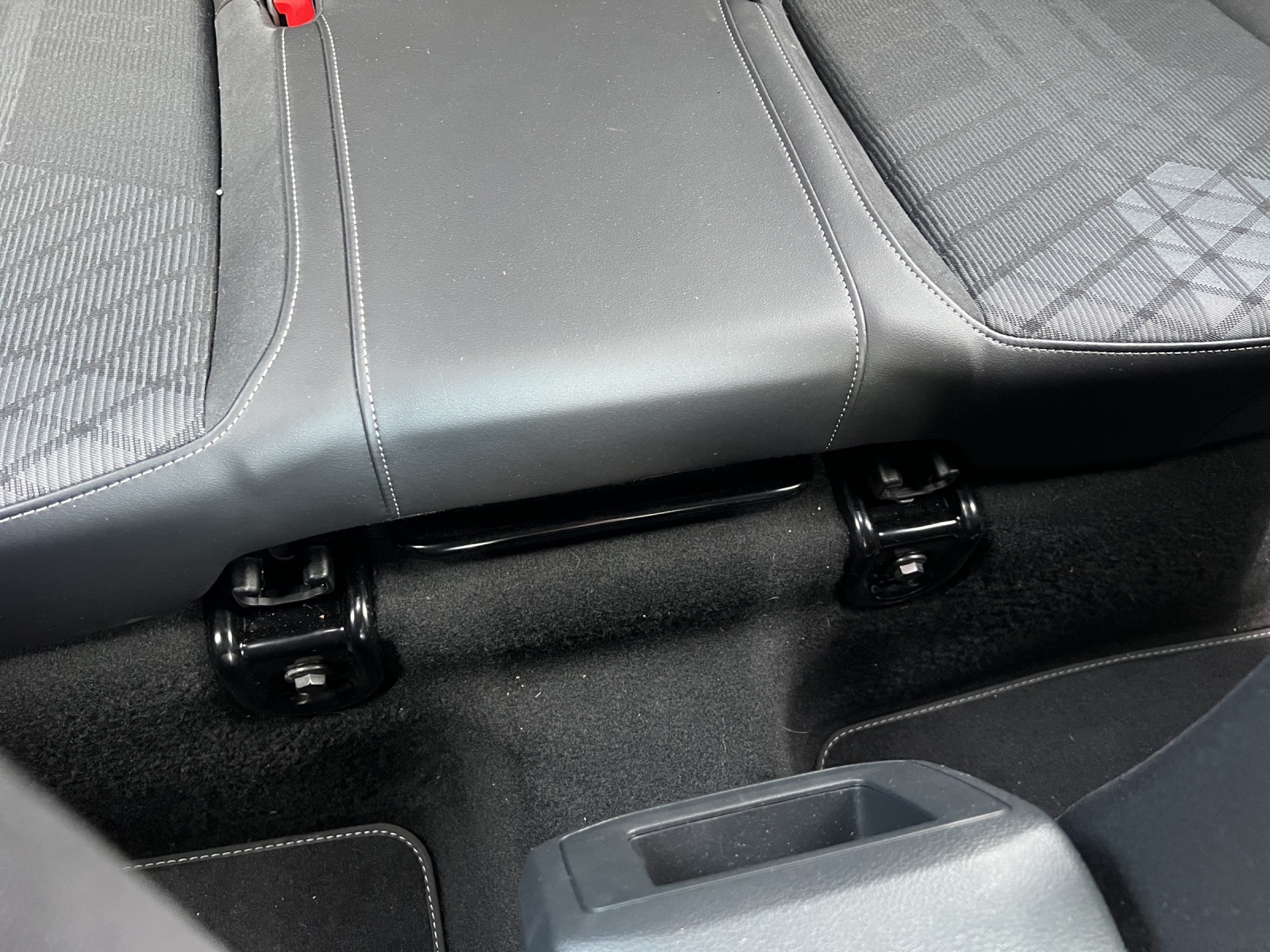VW T-Cross 1.5 TSI EVO ACT R-Line DSG-image-17