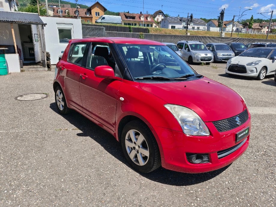 SUZUKI Swift 1.3i 16V GL 4x4-image-1