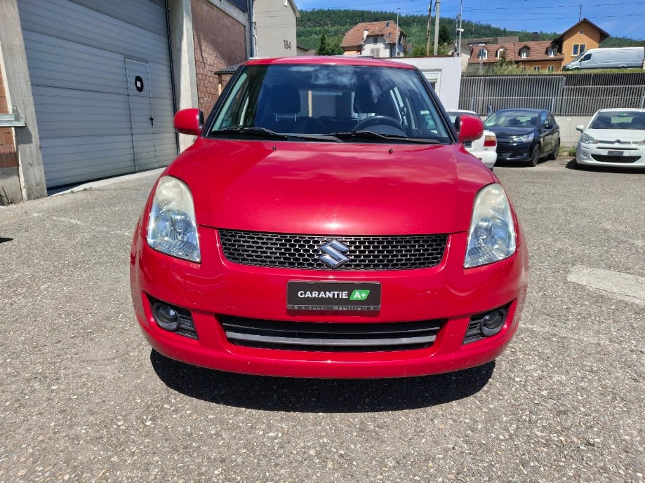 SUZUKI Swift 1.3i 16V GL 4x4-image-10