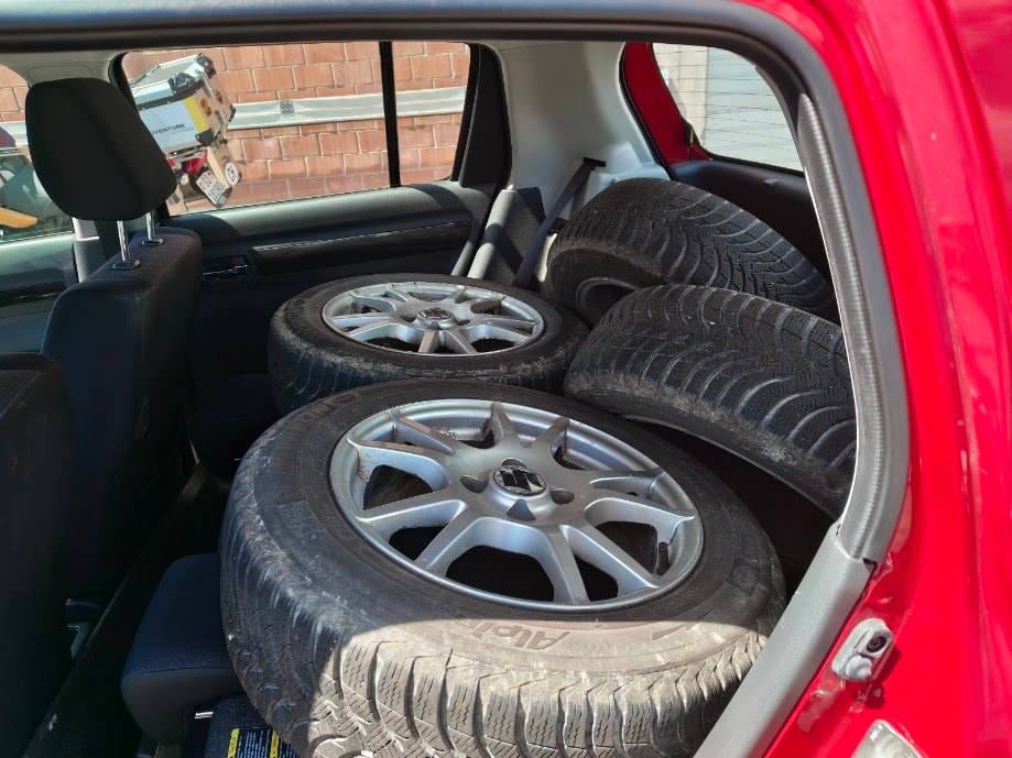 SUZUKI Swift 1.3i 16V GL 4x4-image-4