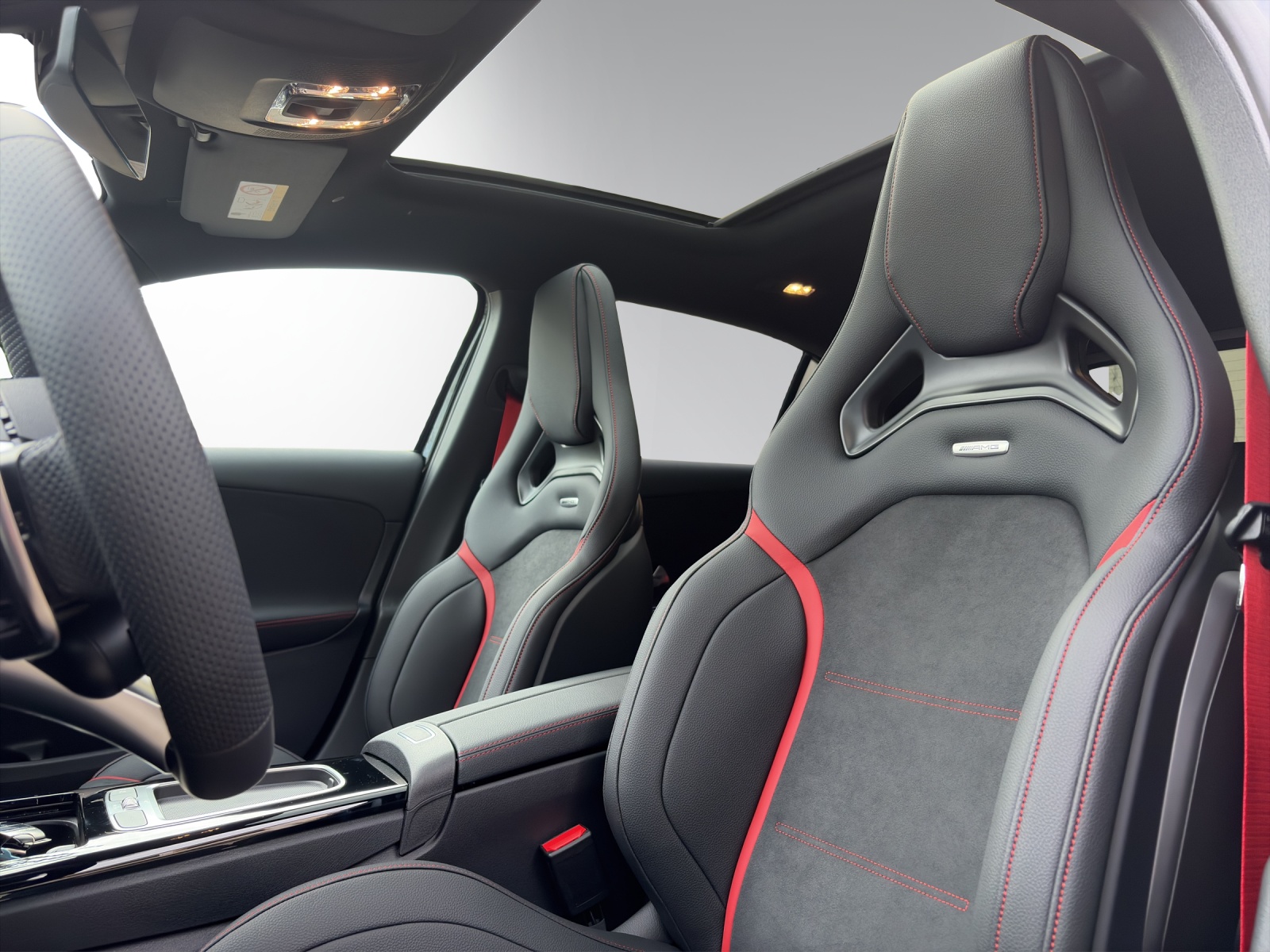 MERCEDES-BENZ A AMG 35 4Matic 8G-DCT-image-9
