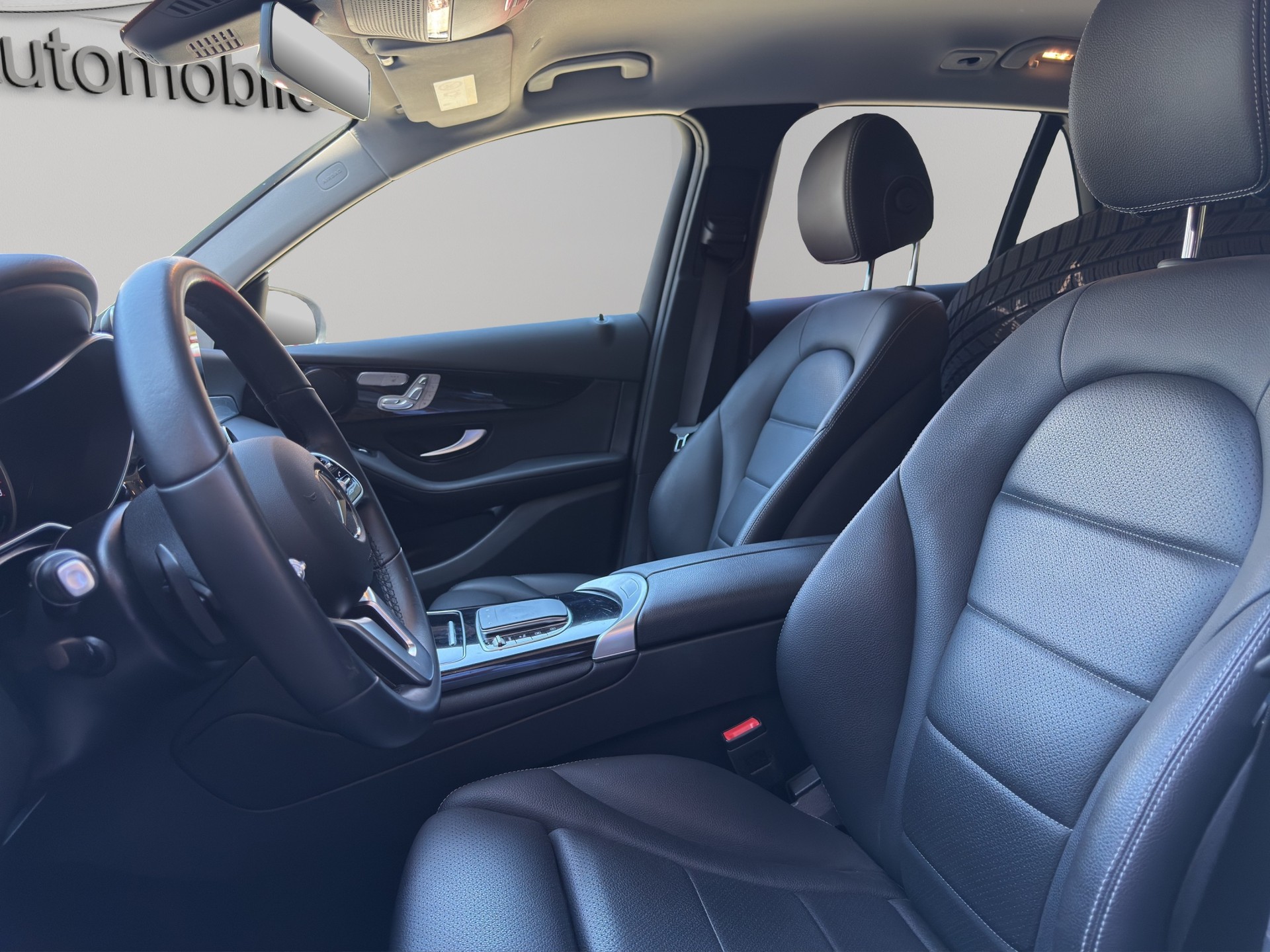 MERCEDES-BENZ GLC 200 4Matic 9G-Tronic-image-8