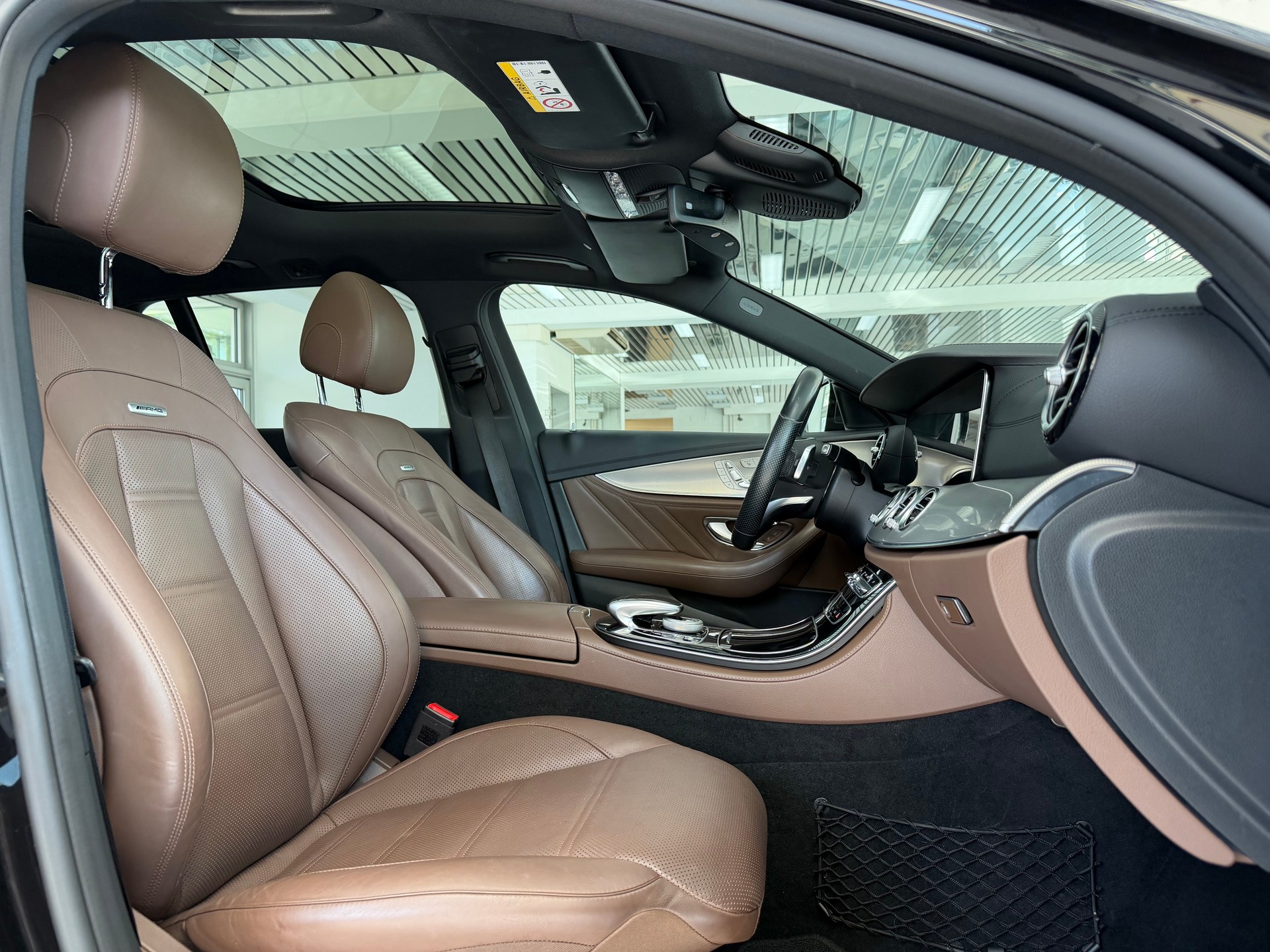 MERCEDES-BENZ E 43 AMG 4 Matic 9G-Tronic-image-17