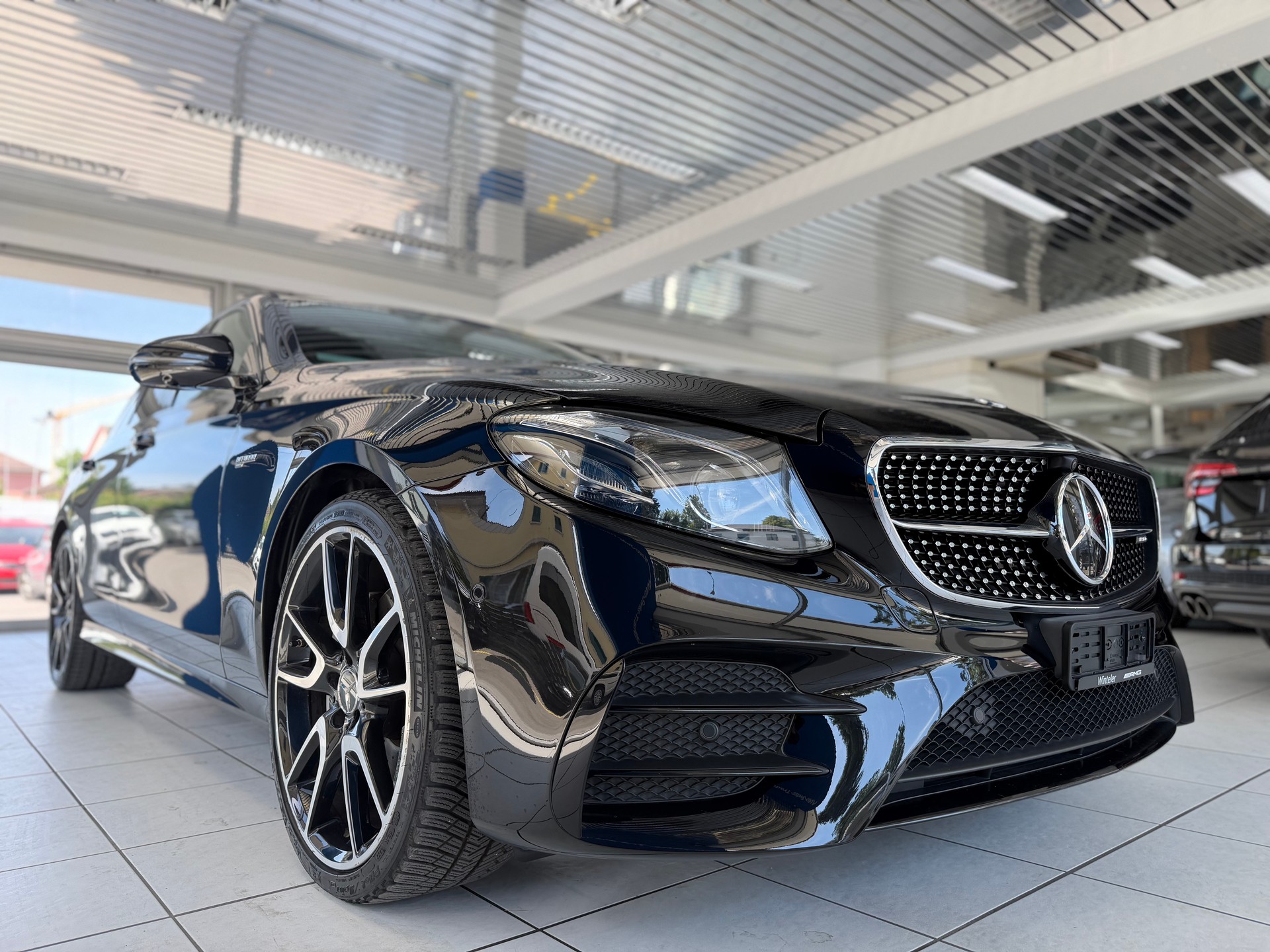 MERCEDES-BENZ E 43 AMG 4 Matic 9G-Tronic-showroom-element-3