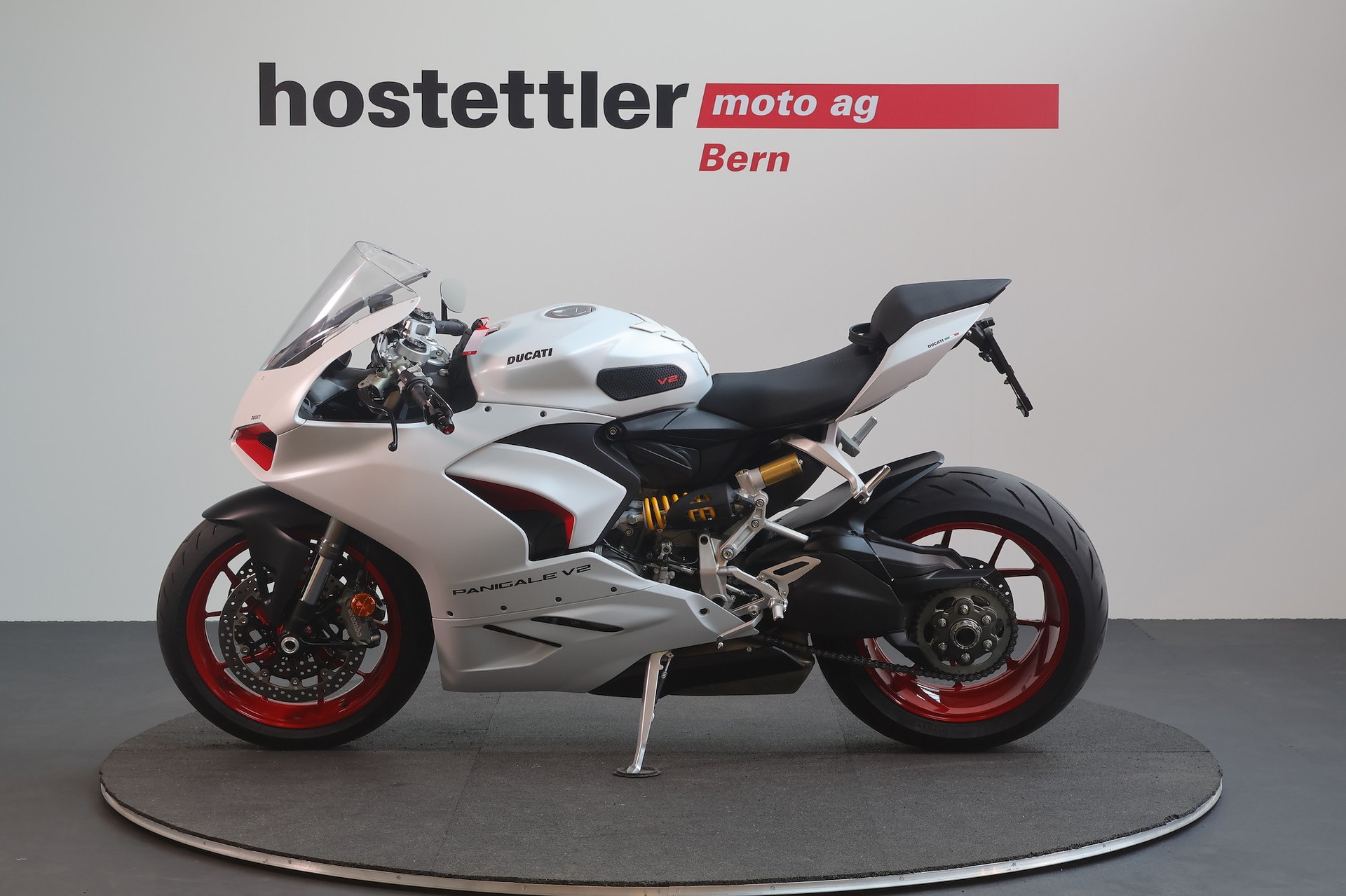 DUCATI Panigale V2-image-4
