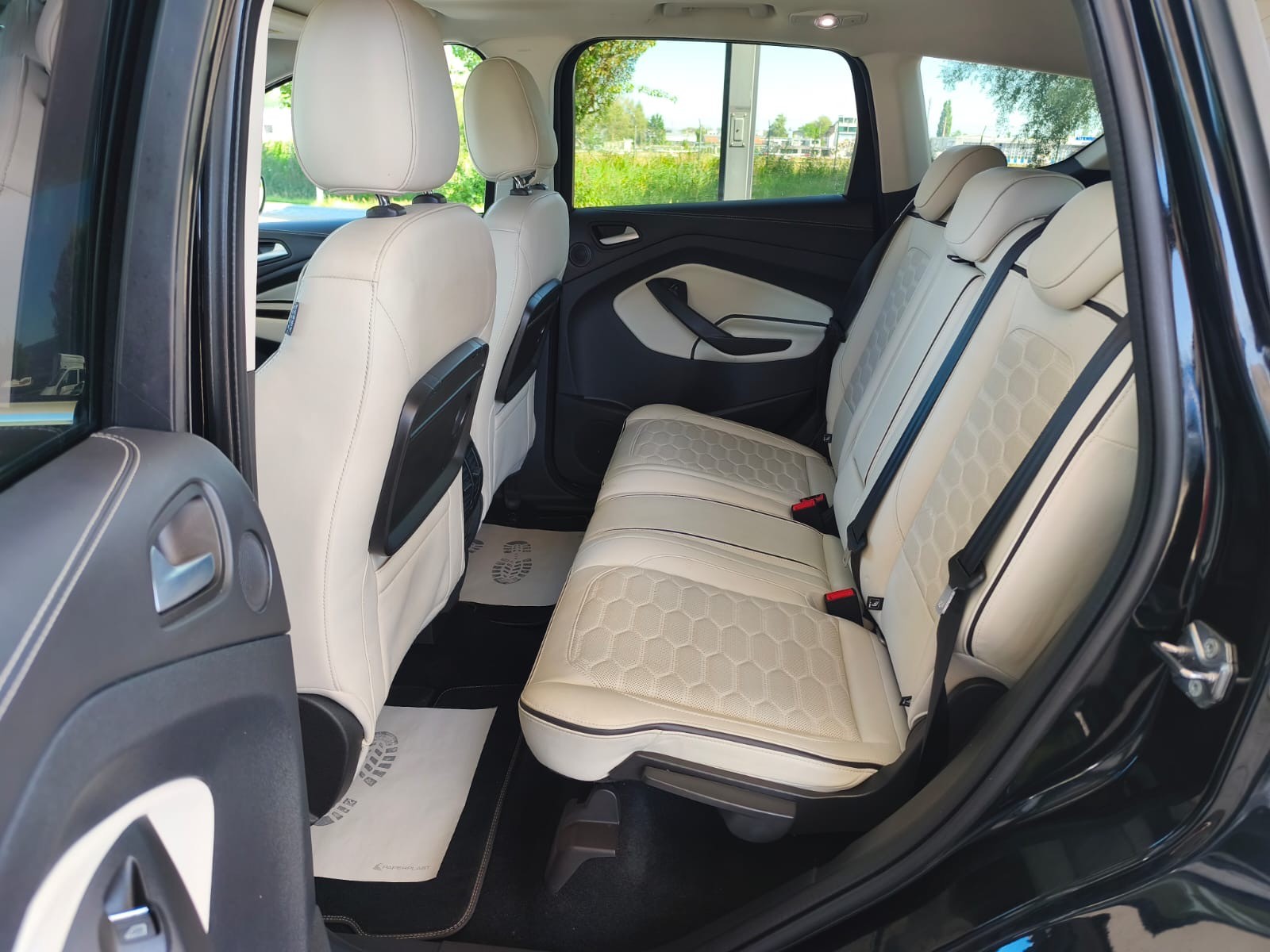 FORD Kuga 2.0 TDCi Vignale 4WD PowerShift-image-20