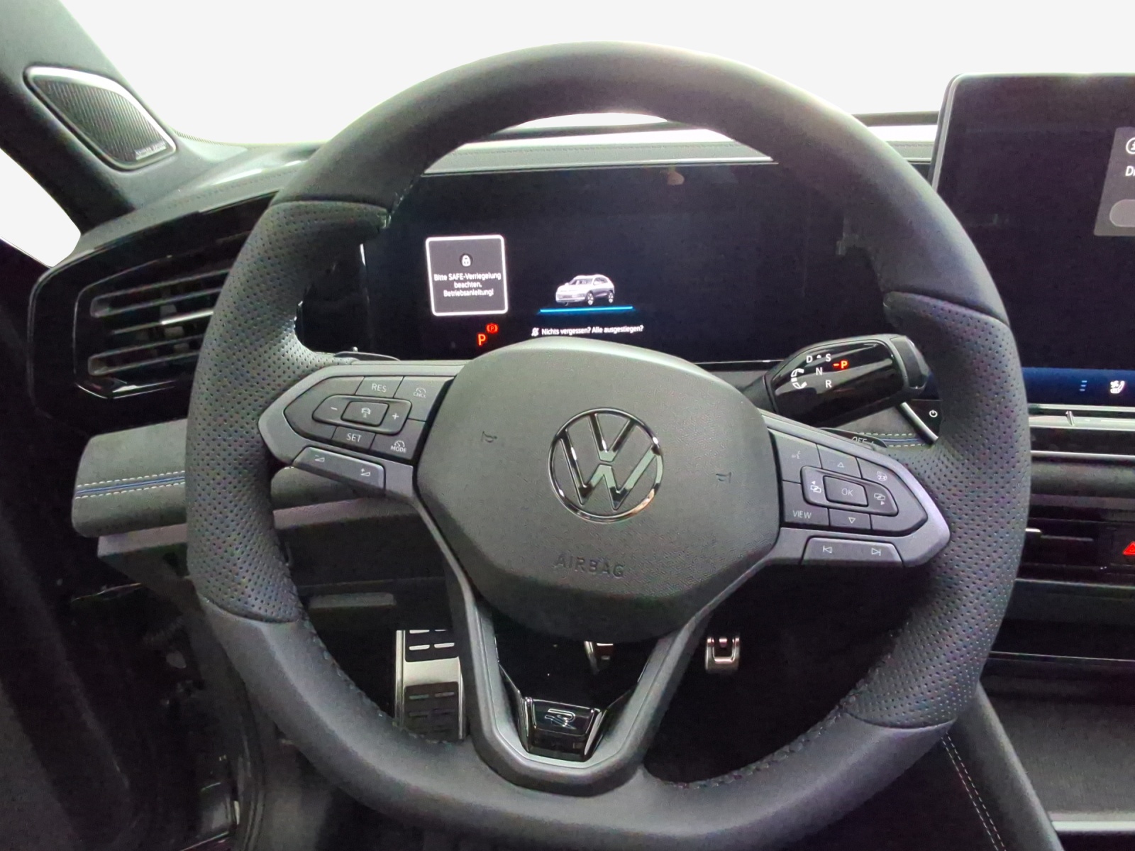 VW Tiguan 2.0 TSI DSG R-Line 4Motion-image-9