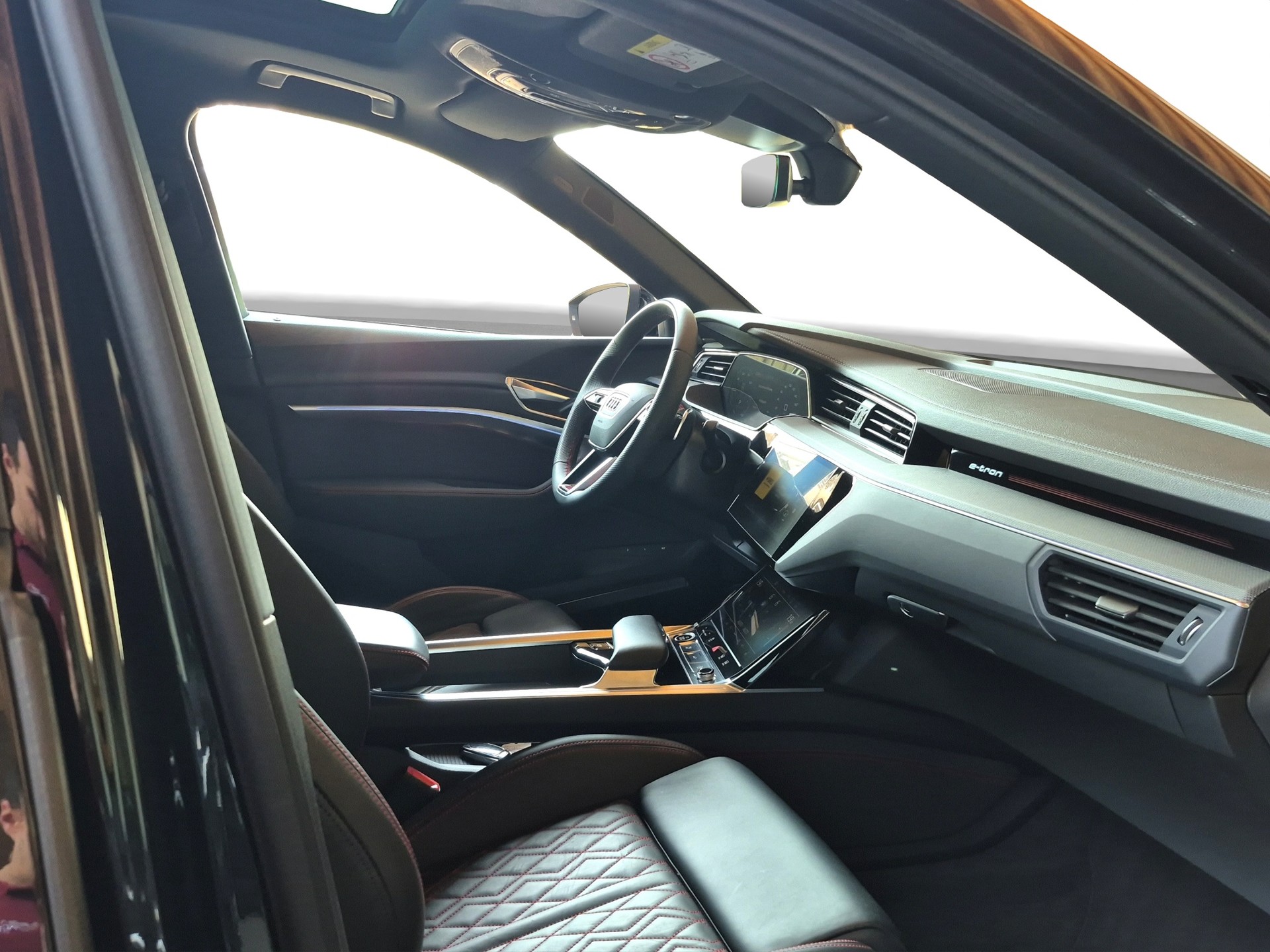 AUDI Q8 Sportback 50 e-tron S line quattro *Mega Ausstattung/Sportsitze/Panodach/Full S-Line* AKKU 99.8%-image-8