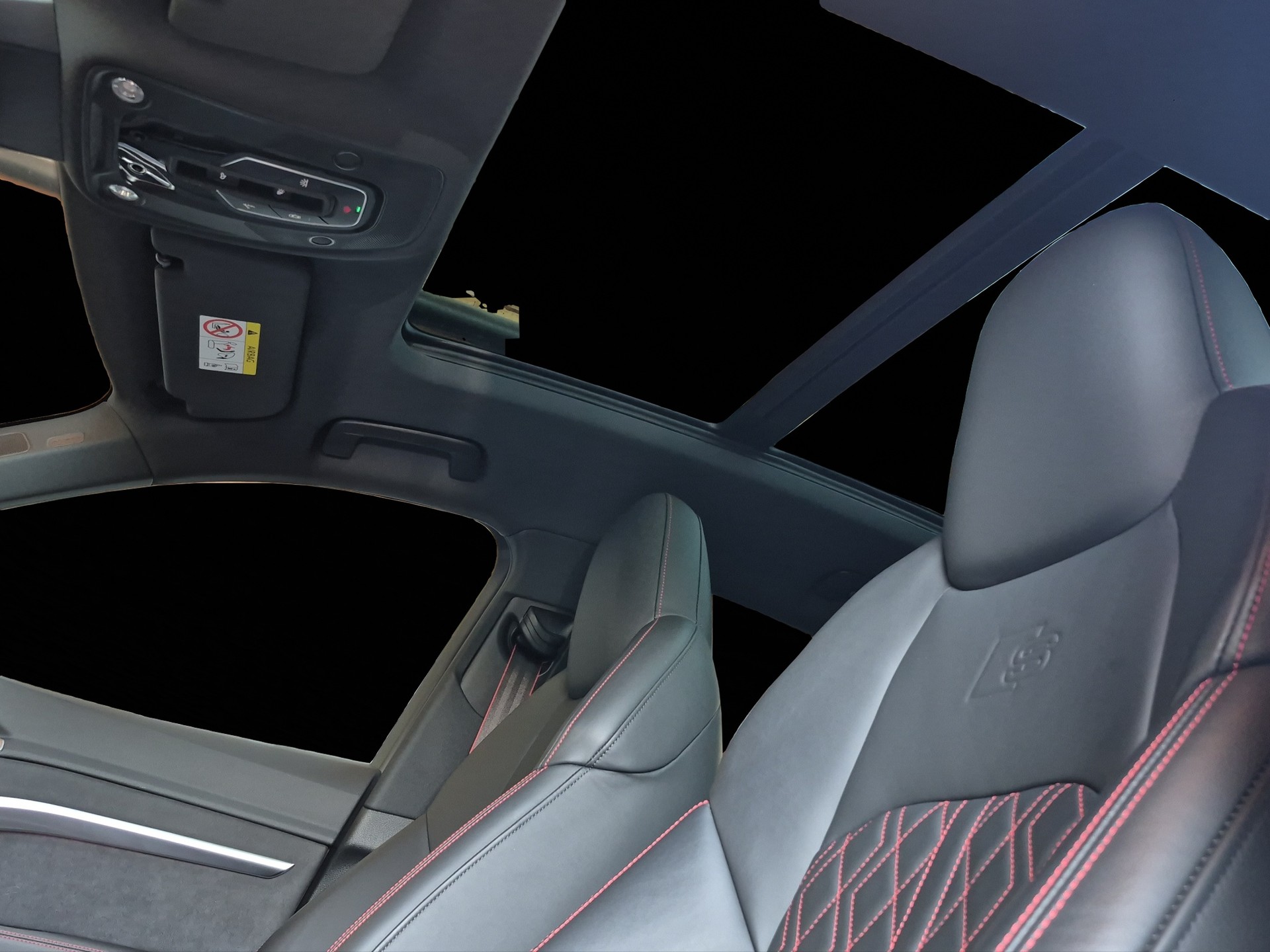 AUDI Q8 Sportback 50 e-tron S line quattro *Mega Ausstattung/Sportsitze/Panodach/Full S-Line* AKKU 99.8%-image-14