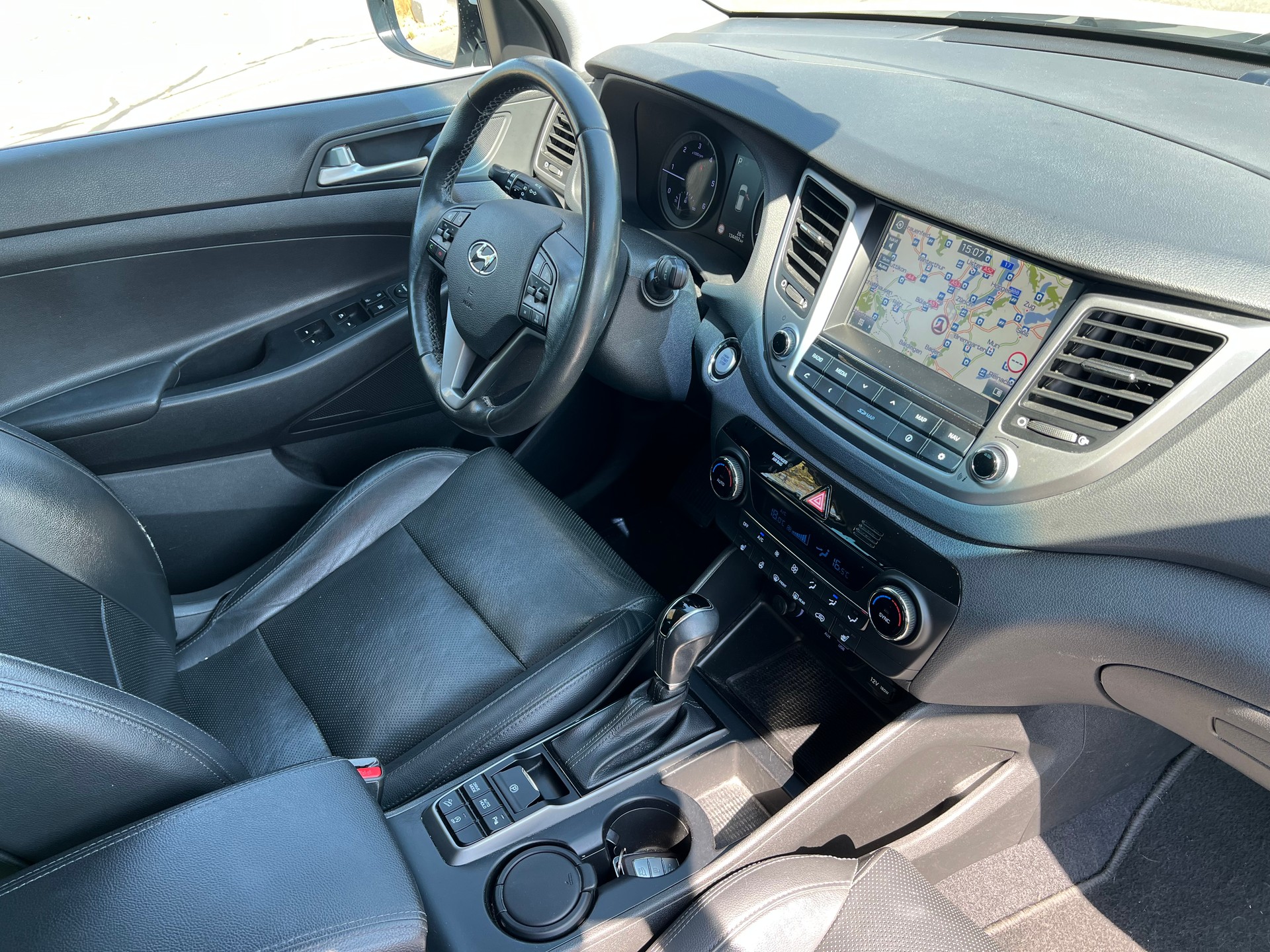 HYUNDAI Tucson 1.7 CRDI Vertex 2WD DTC 7-image-15