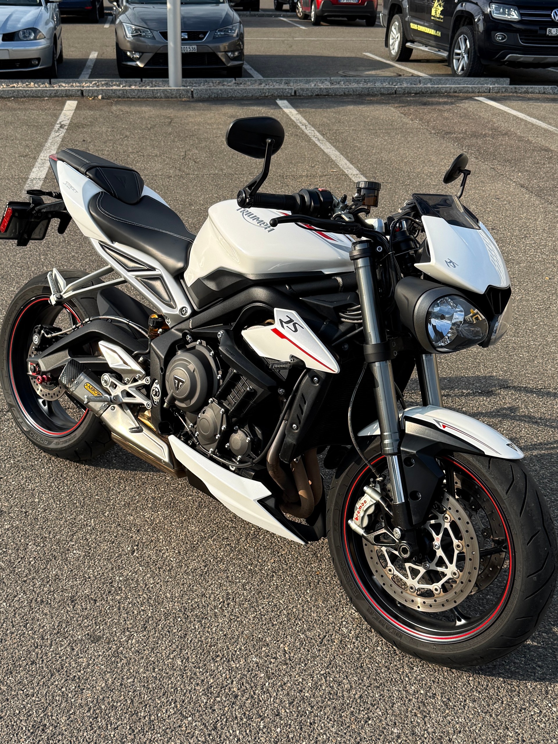 TRIUMPH Street Triple RS 765 ABS-image-9