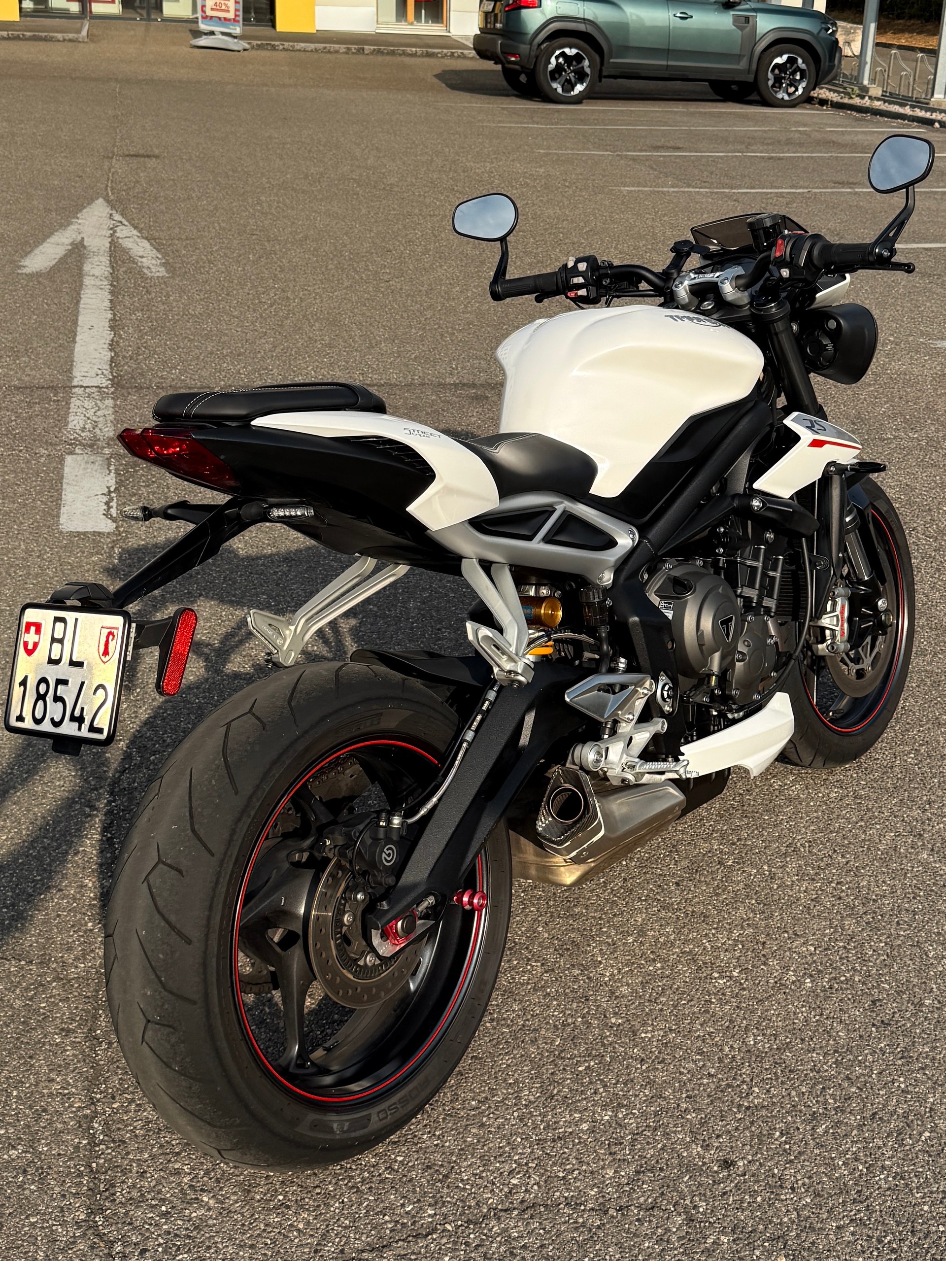 TRIUMPH Street Triple RS 765 ABS-image-7