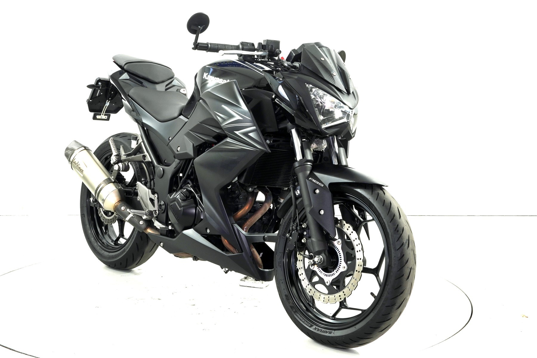 KAWASAKI Z 300-showroom-element-1