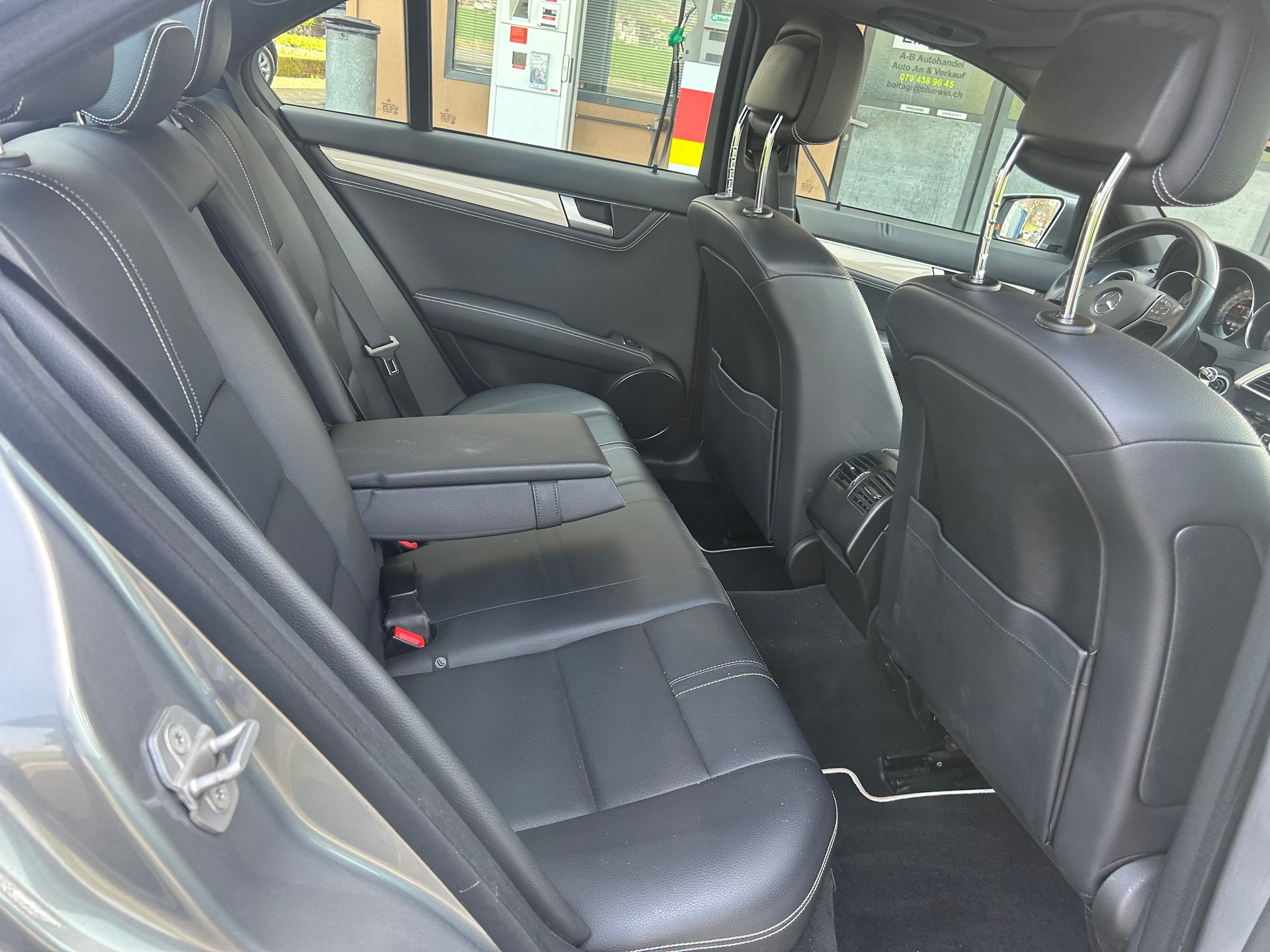 MERCEDES-BENZ C 250 CDI Elégance 4Matic 7G-Tronic-image-9