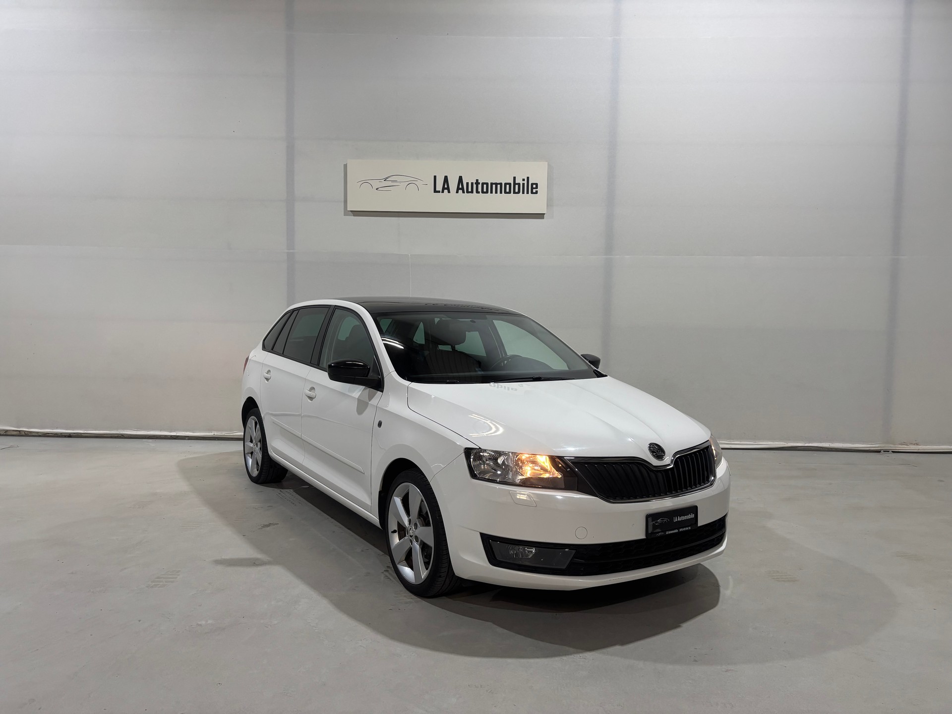 SKODA Rapid Spaceback 1.4 TSI Elegance DSG-image-4