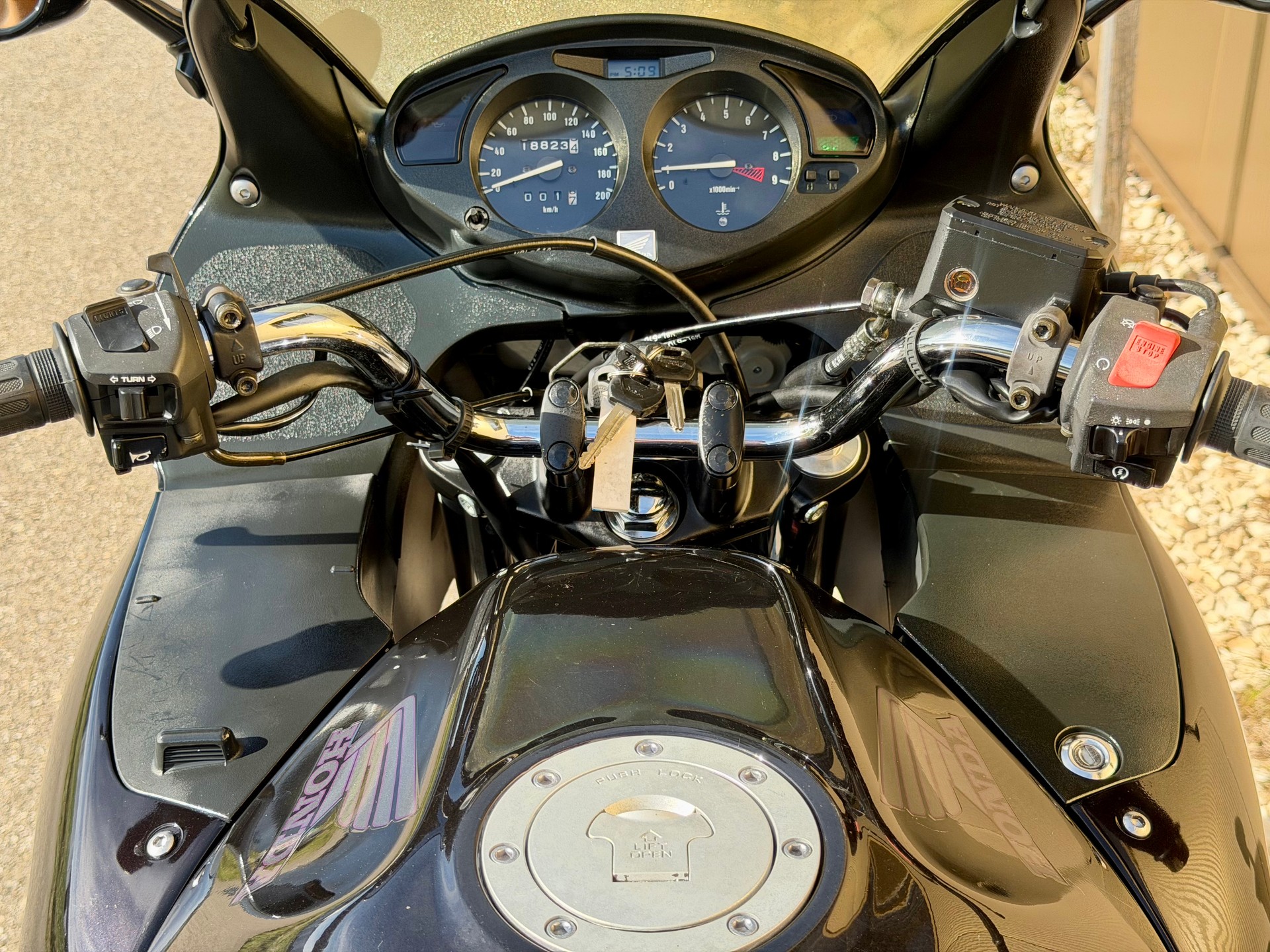 HONDA NT 650 V Deauville-image-15