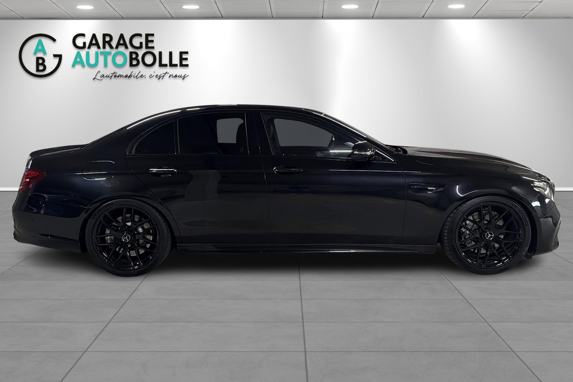 MERCEDES-BENZ E 63 AMG 4Matic+ Speedshift MCT-showroom-element-2