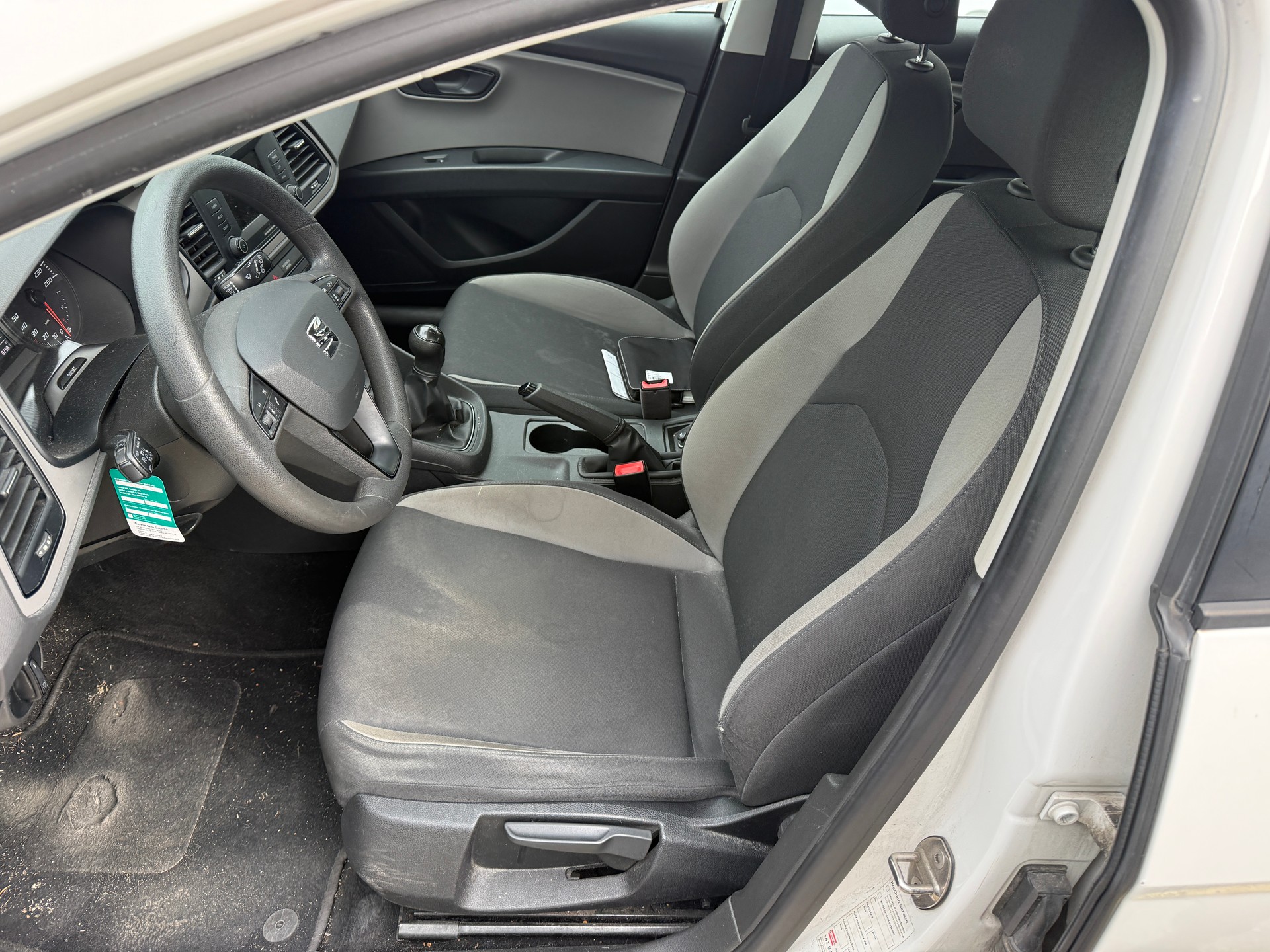 SEAT Leon 1.0 Ecomotive TSI Style-image-8