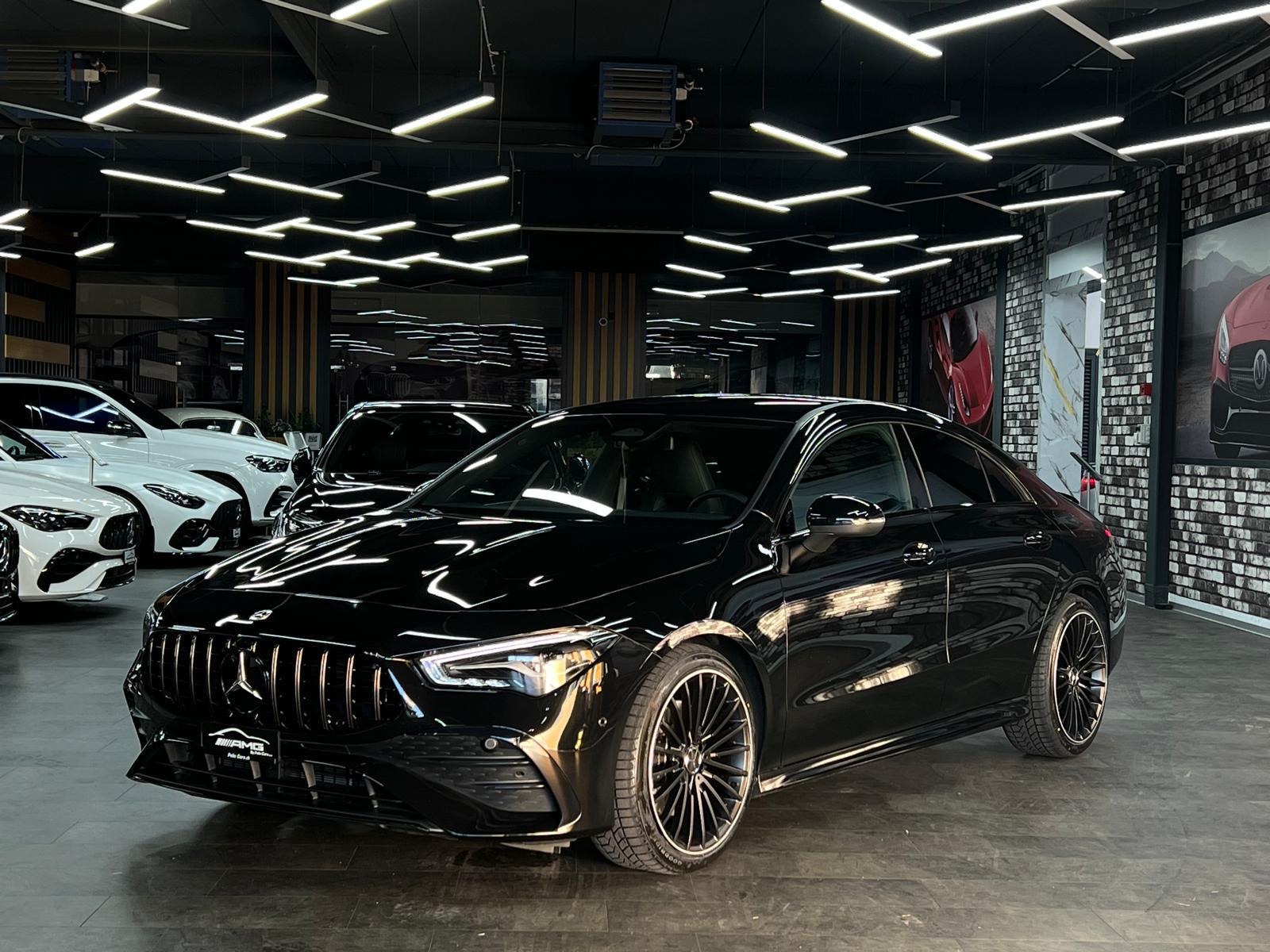 MERCEDES-BENZ CLA 200 ( CLA 45 AMG Bodykit ) Limited All Black Performance 3 Jahre MB Werksgarantie-showroom-element-1