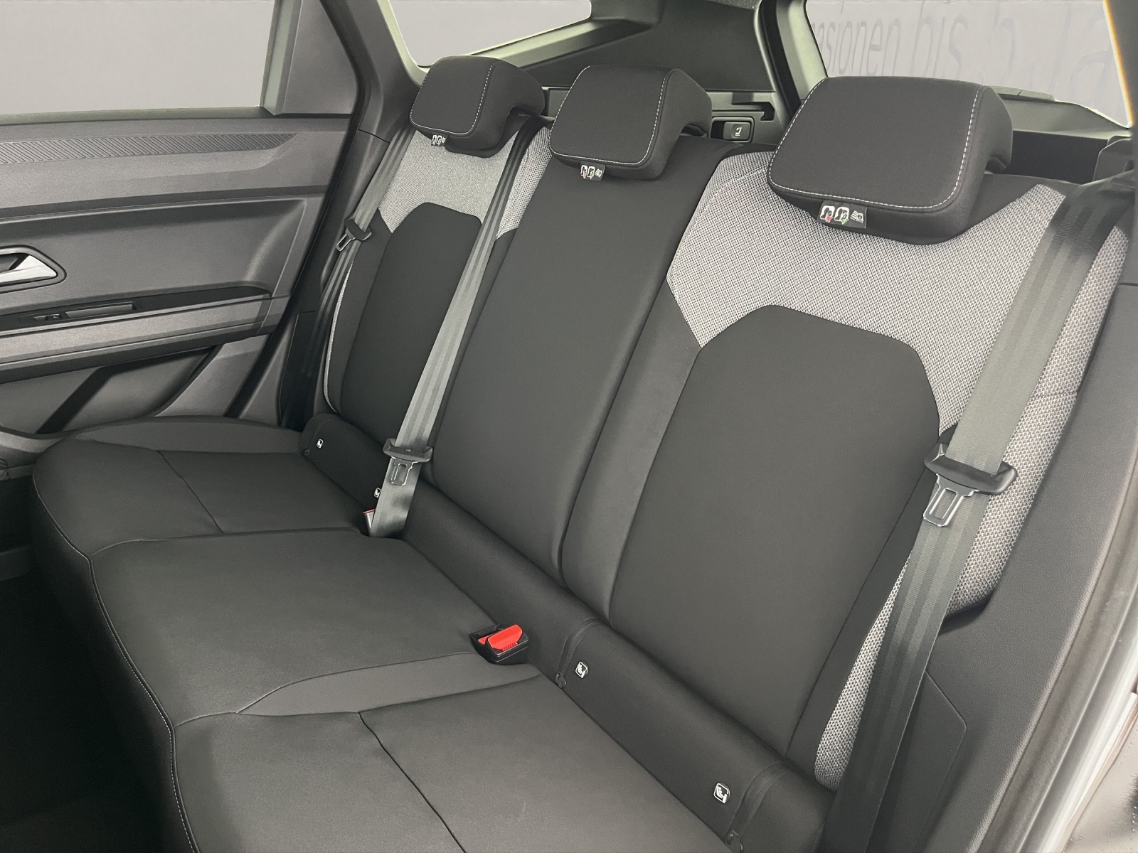 DACIA Bigster 1.2 Hybrid Journey 4WD-image-16