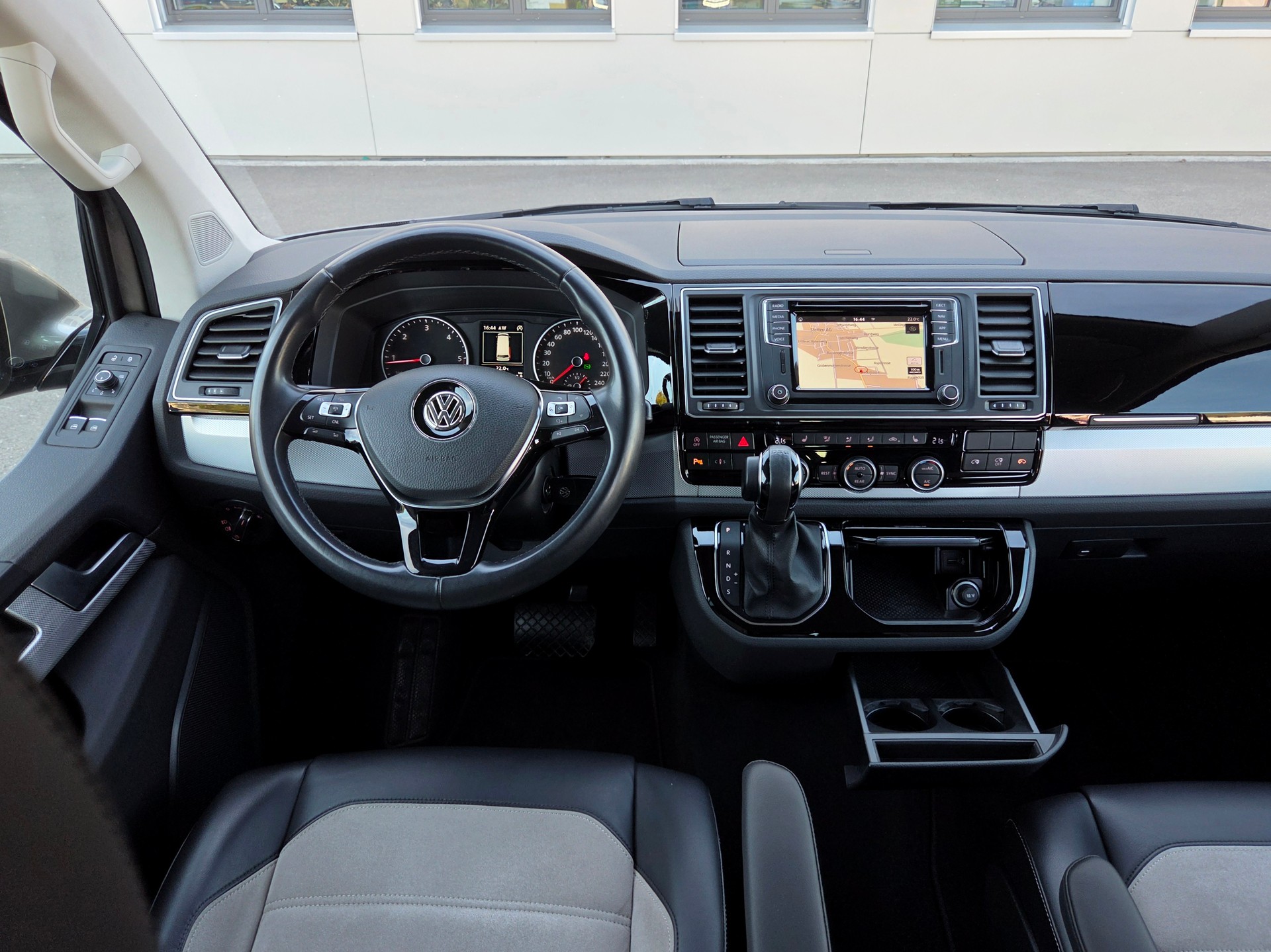 VW T6 Multivan 2.0 Bi-TDI Highline | 7-Sitze | DSG (CH)-image-14