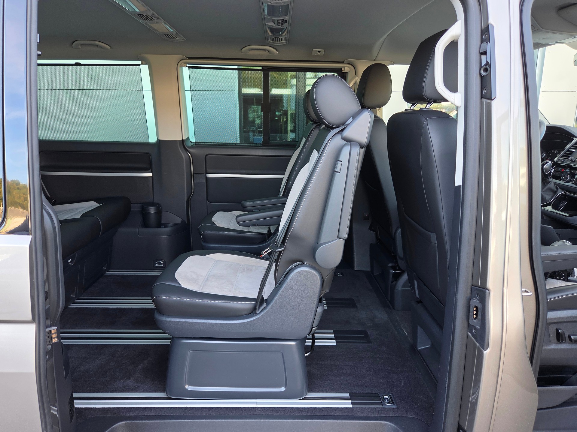 VW T6 Multivan 2.0 Bi-TDI Highline | 7-Sitze | DSG (CH)-image-5