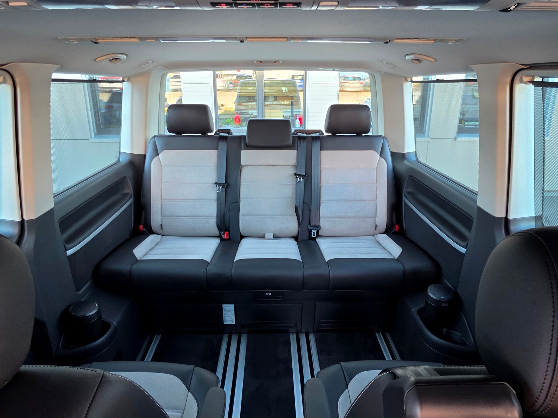 VW T6 Multivan 2.0 Bi-TDI Highline | 7-Sitze | DSG (CH)-image-8