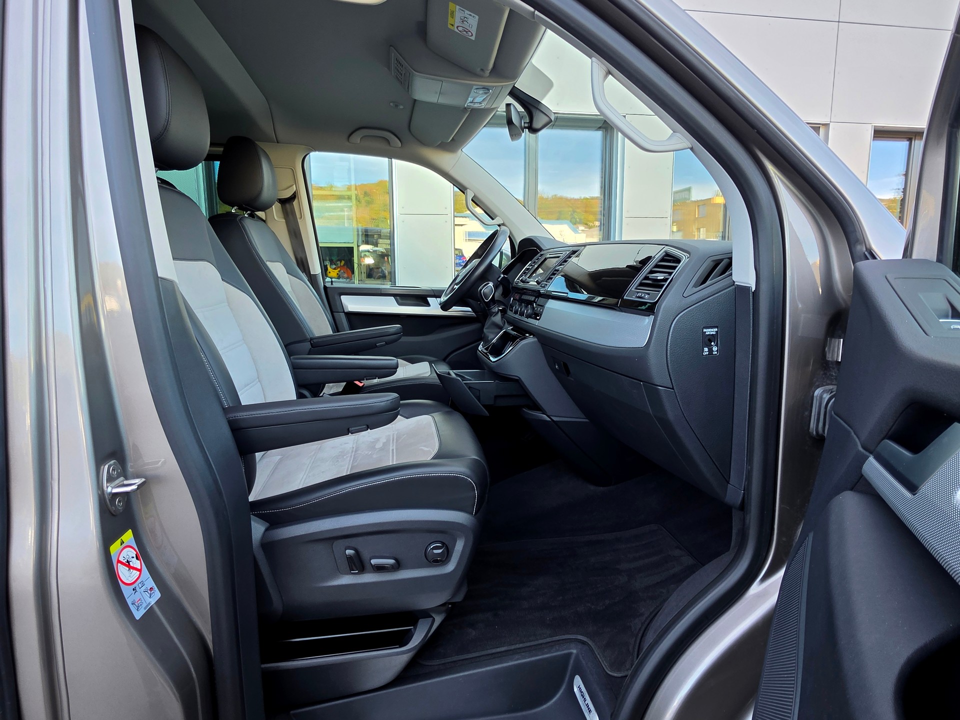VW T6 Multivan 2.0 Bi-TDI Highline | 7-Sitze | DSG (CH)-image-3