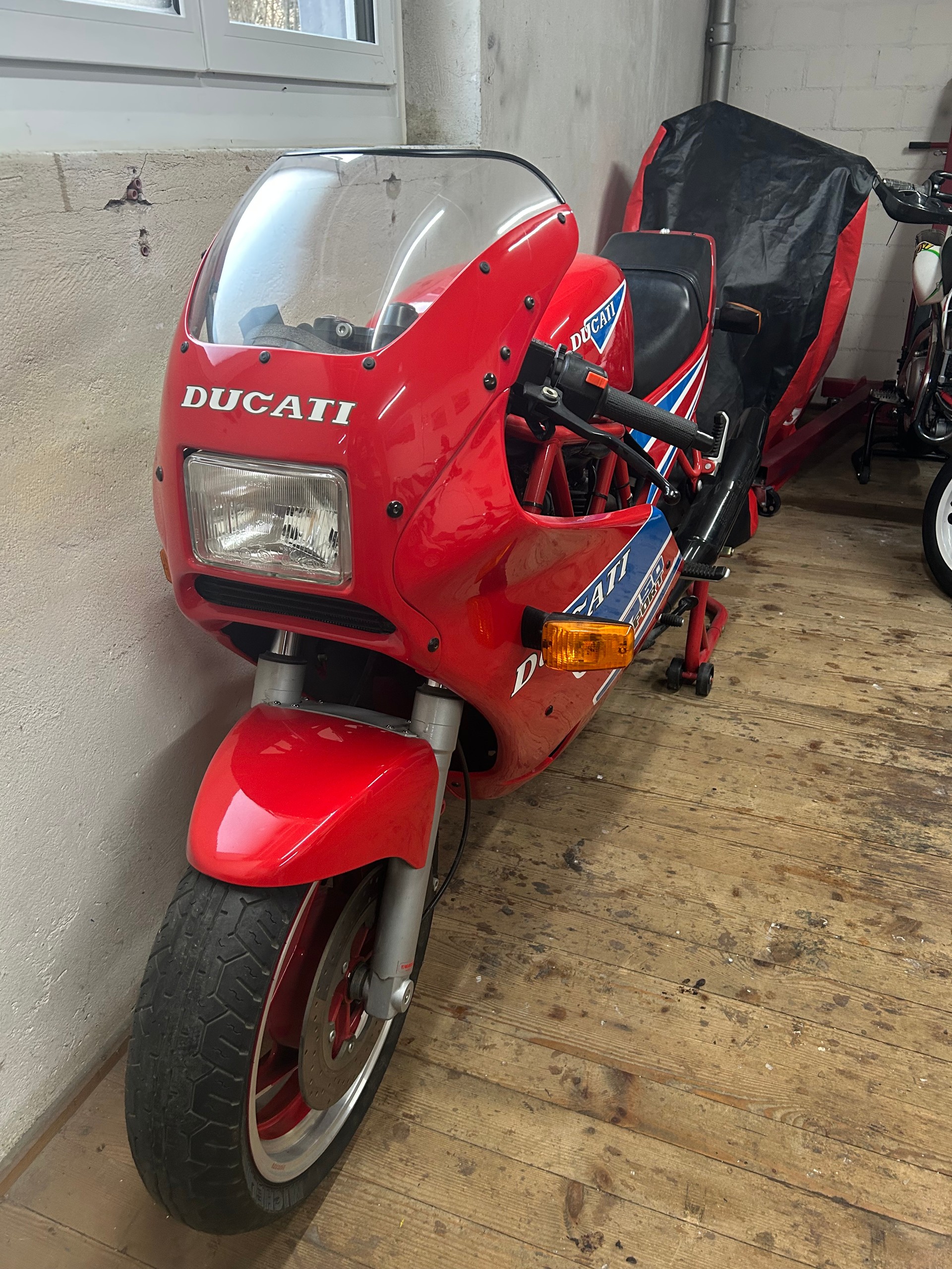 DUCATI 750 Sport-image-1