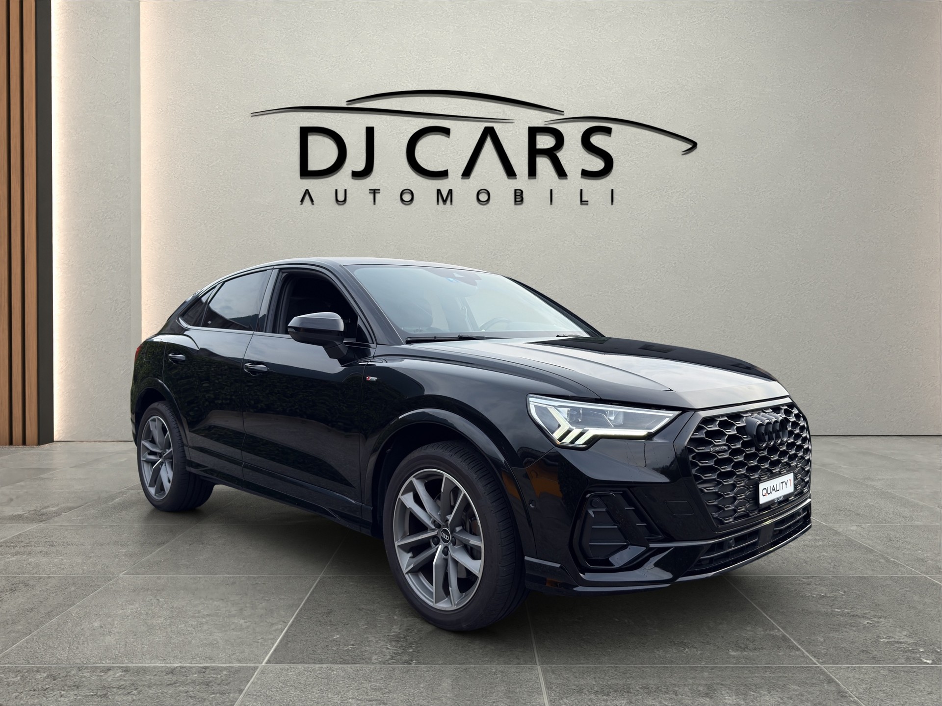AUDI Q3 Sportback 40 TDI S line Attraction quattro S-tronic-image-2