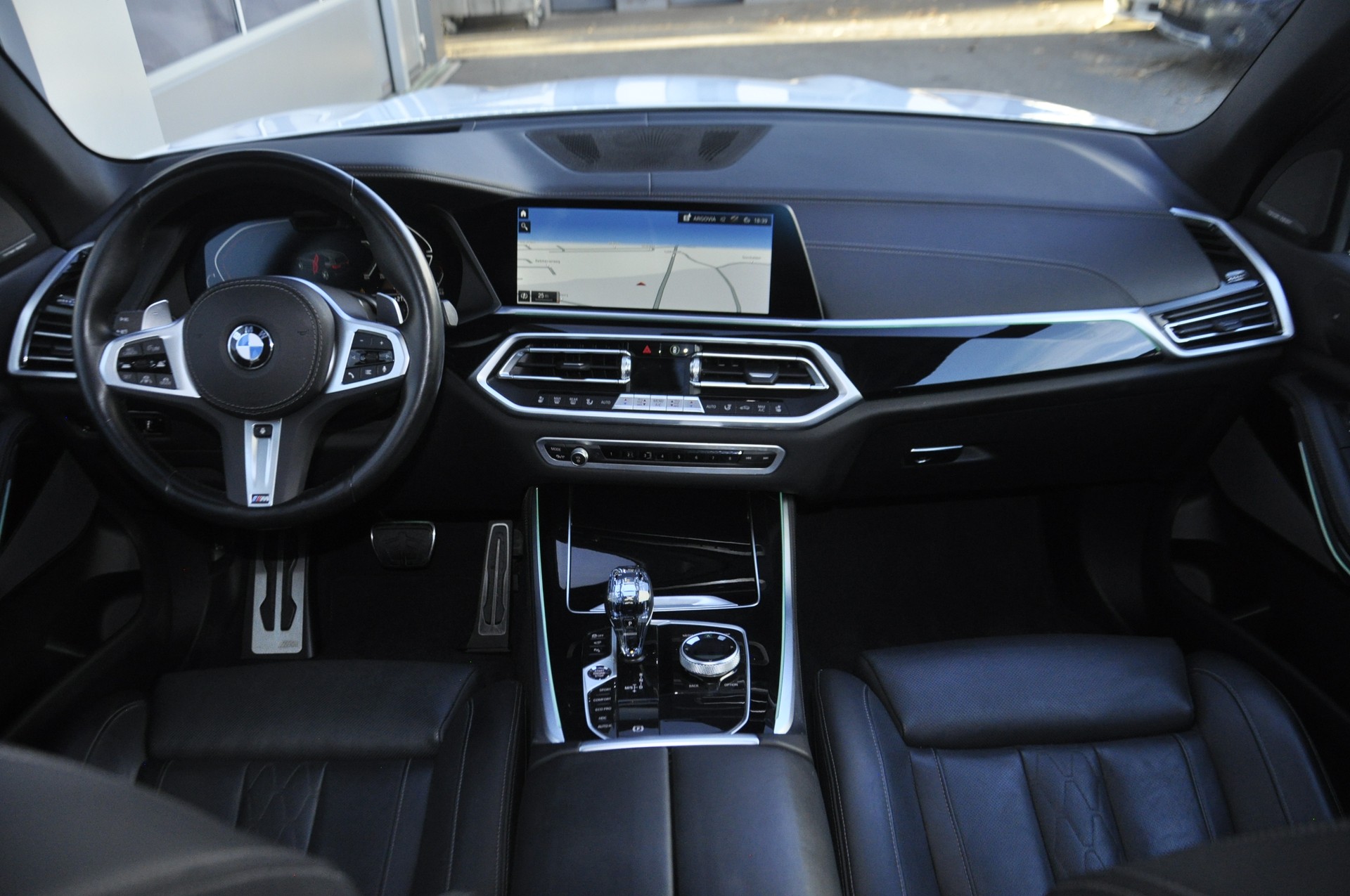 BMW X5 xDrive 48V 40d M Sport Steptronic I Anhängerkupplung 3.5t-image-9