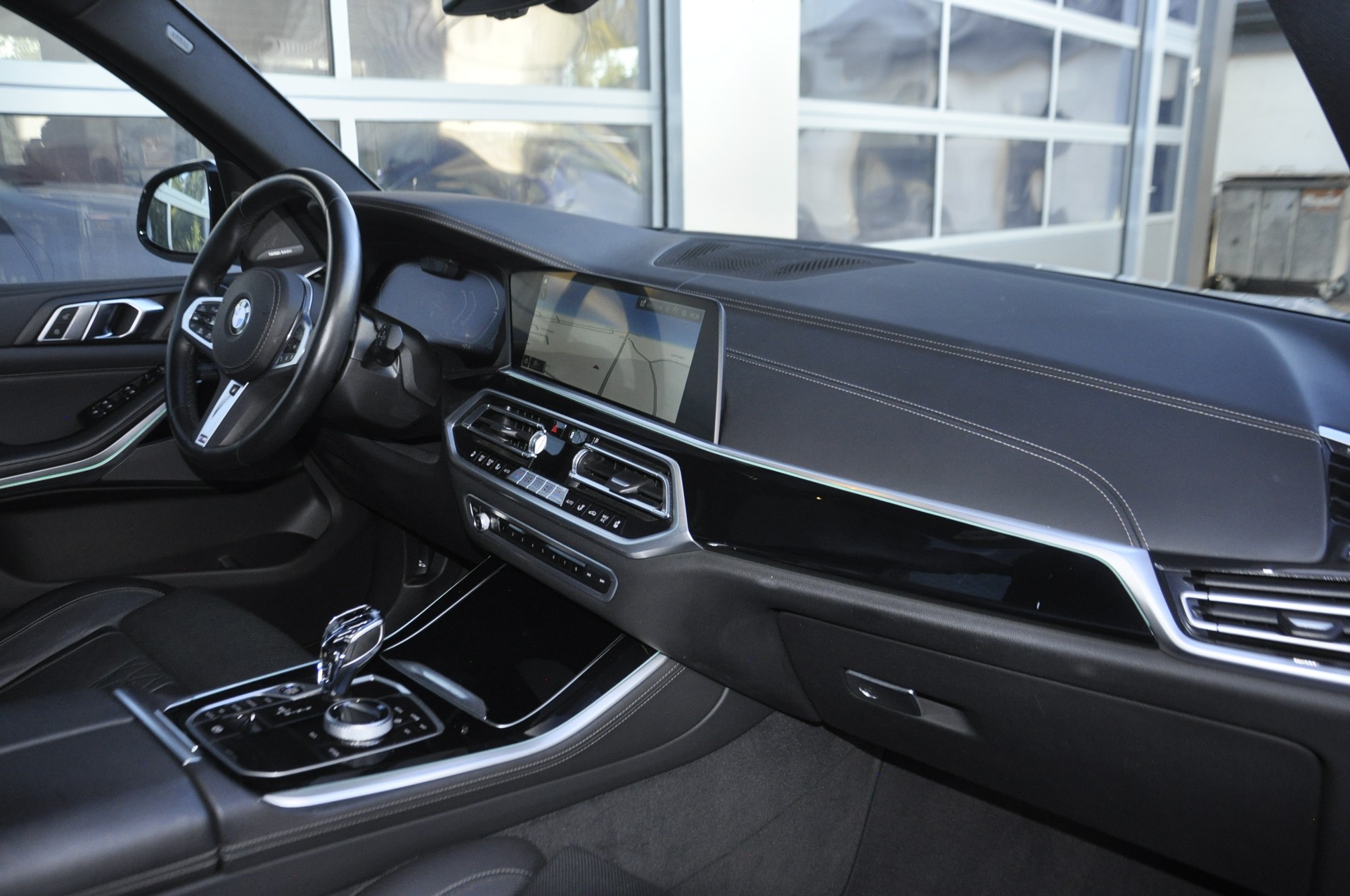 BMW X5 xDrive 48V 40d M Sport Steptronic I Anhängerkupplung 3.5t-image-7
