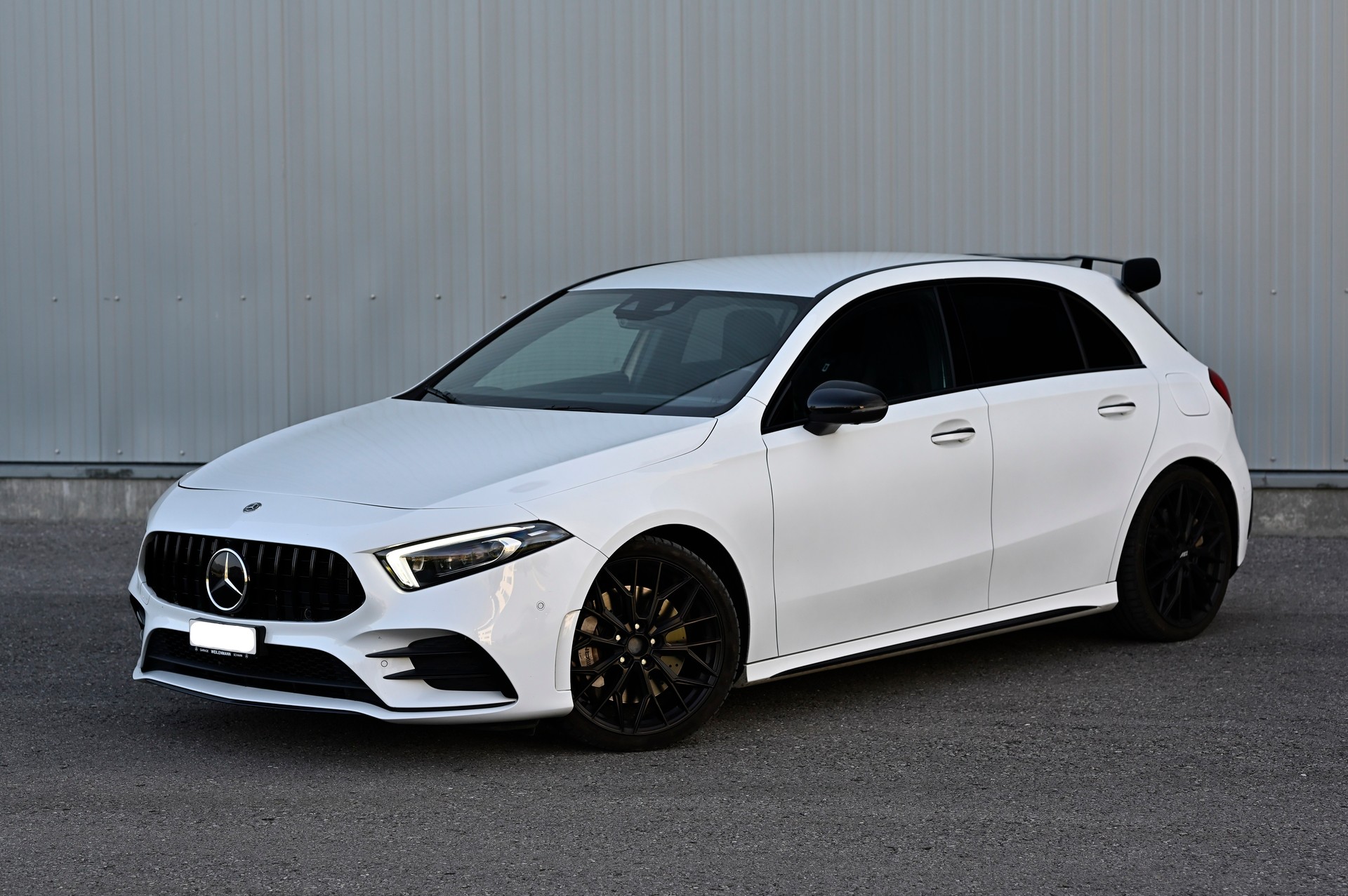 MERCEDES-BENZ A 35 AMG 4matic-image-1