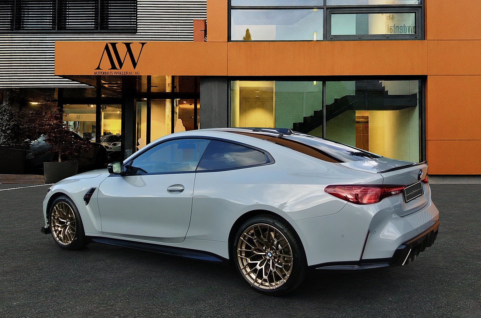 BMW M4 CS Coupé-showroom-element-1