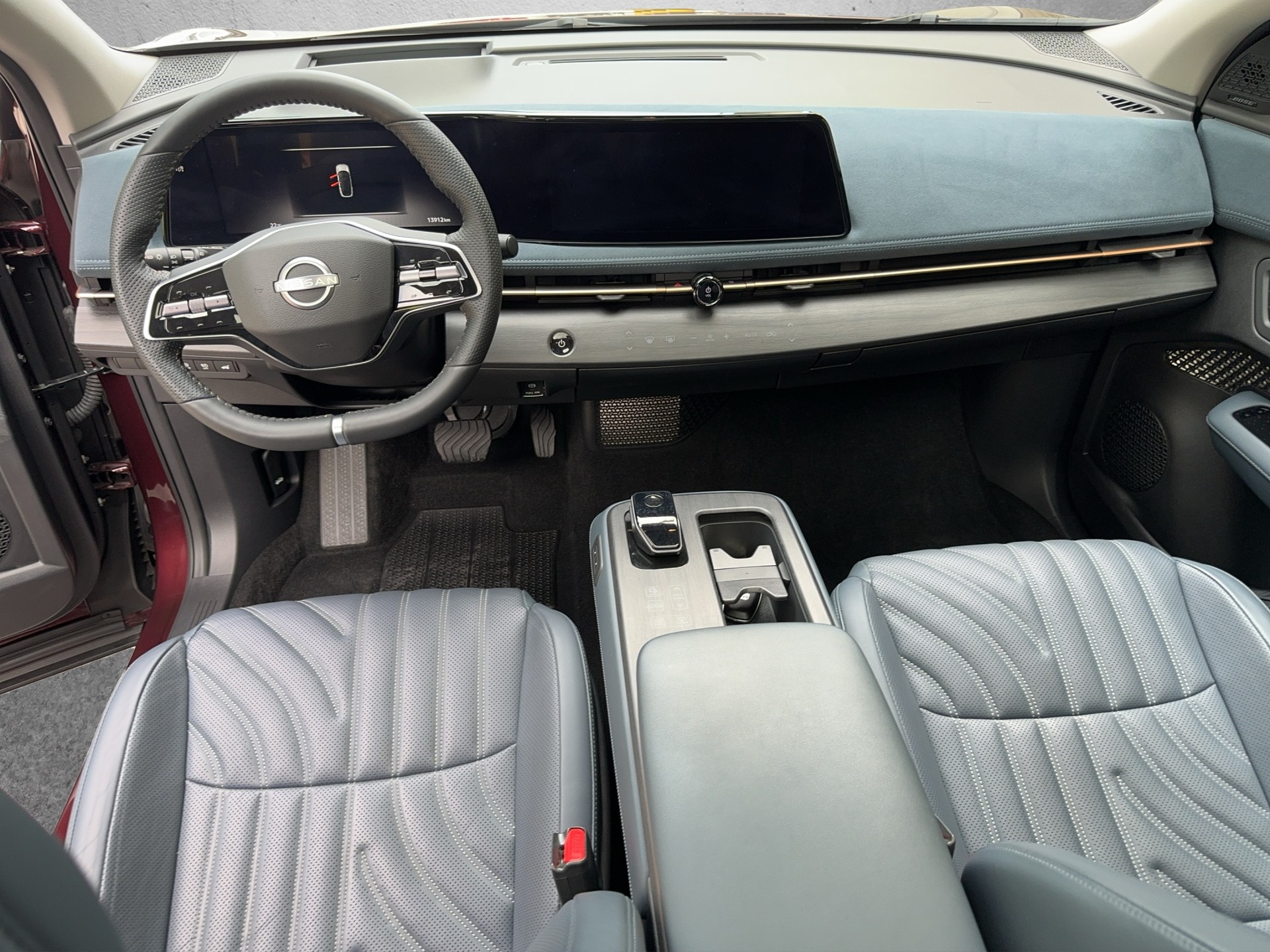 NISSAN Ariya 87 kWh Evolve-image-10