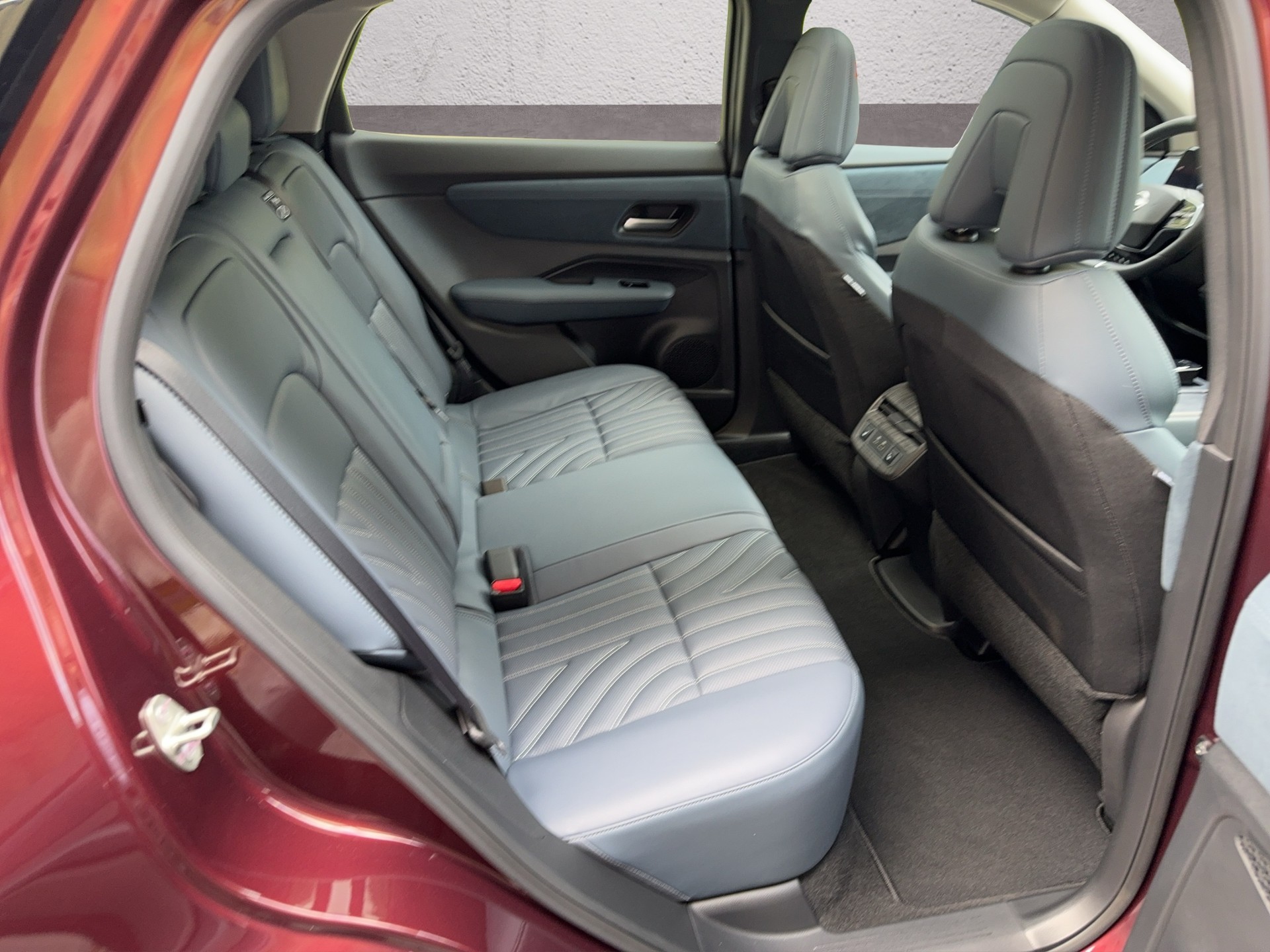 NISSAN Ariya 87 kWh Evolve-image-18