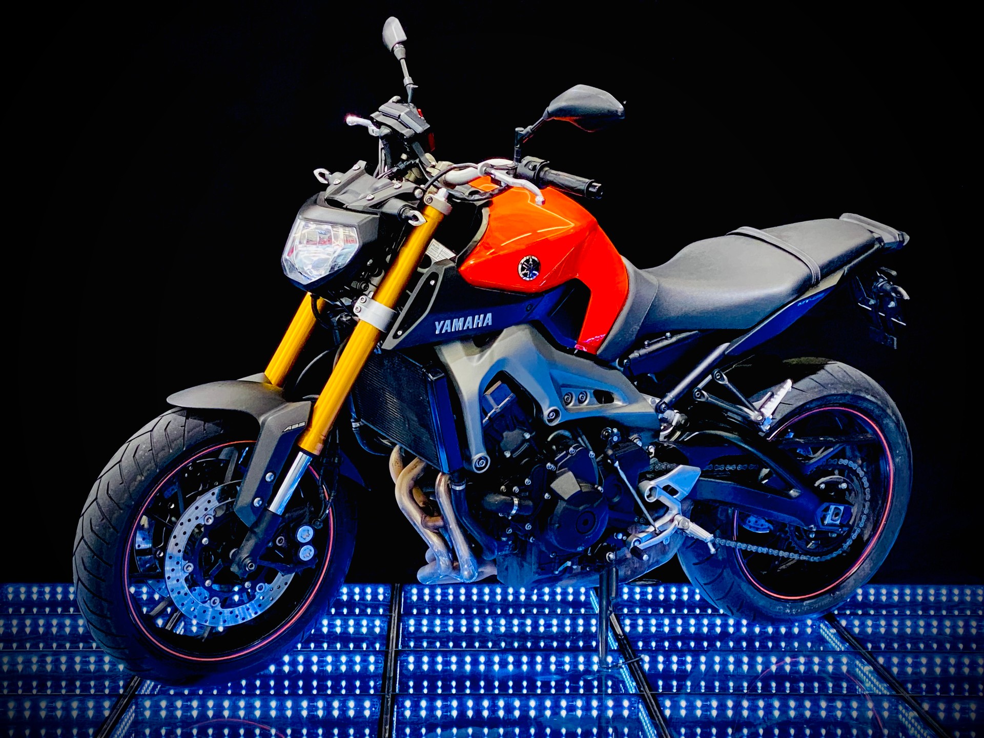 YAMAHA MT-09 ABS-image-1