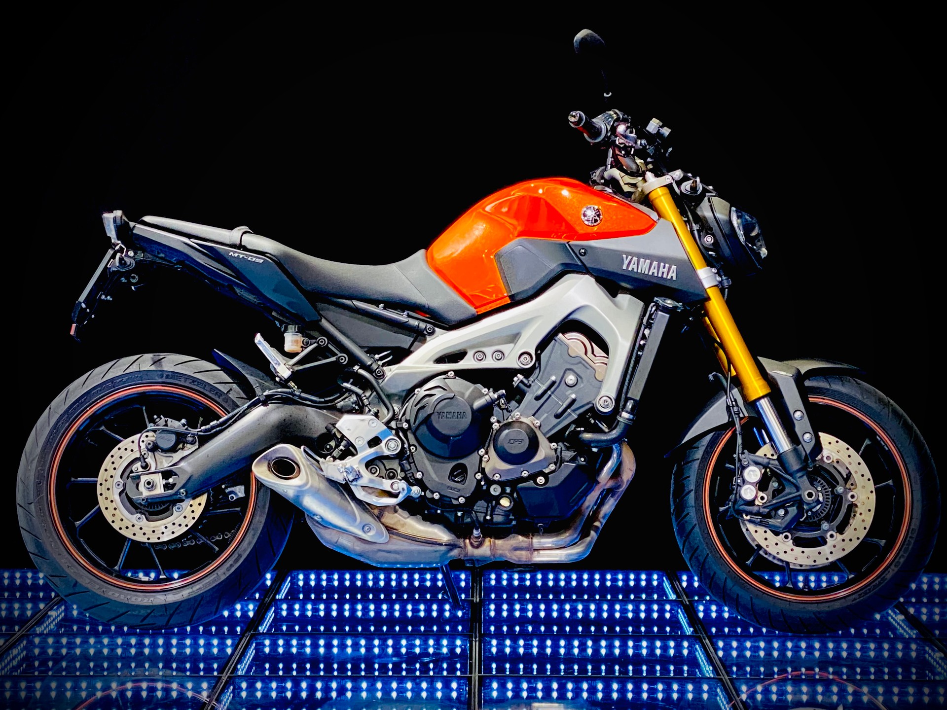 YAMAHA MT-09 ABS-image-2
