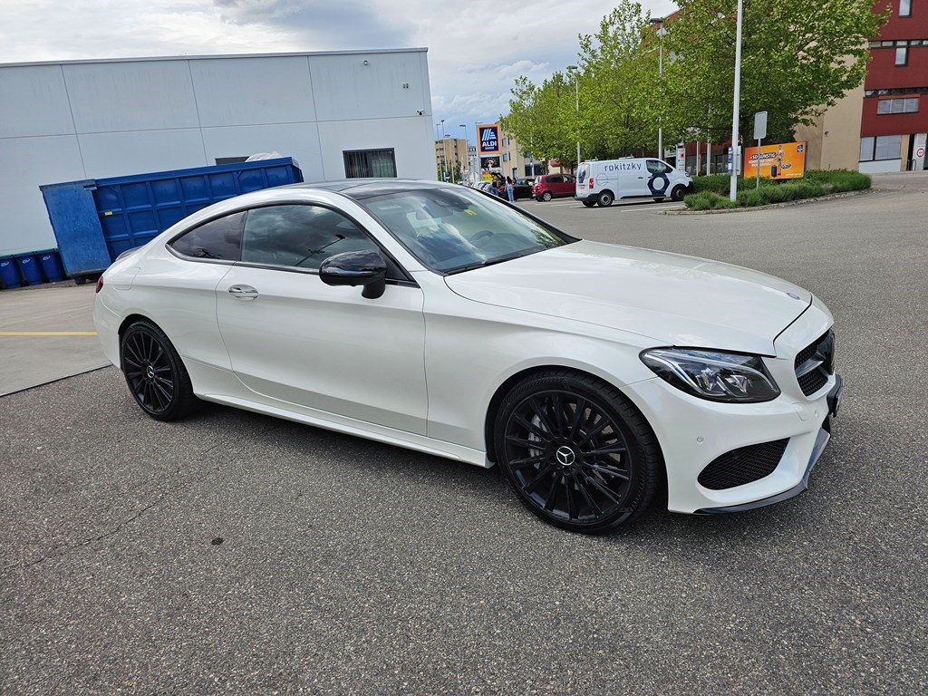 MERCEDES-BENZ C 43 AMG 4matic-image-9