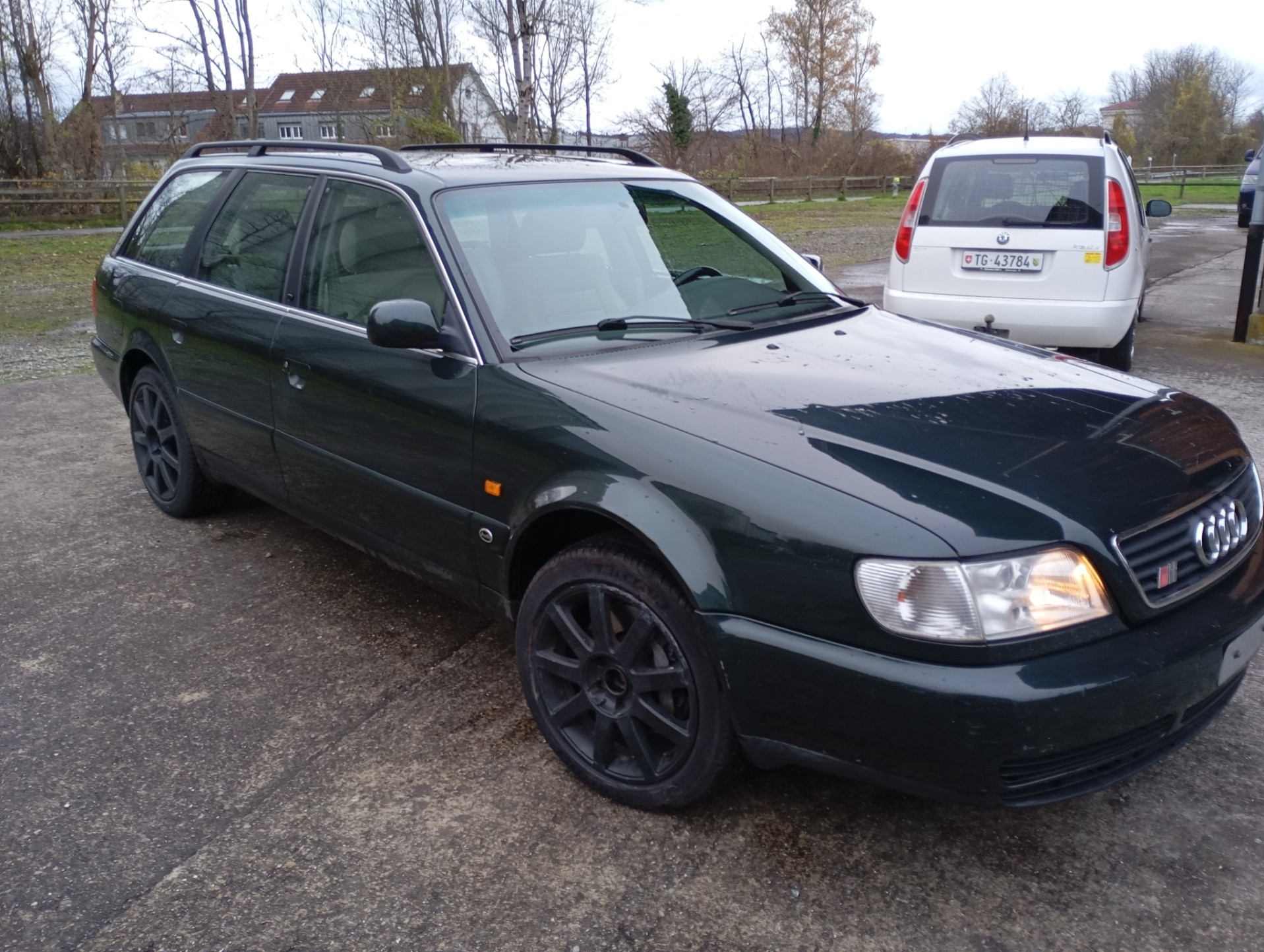 AUDI S6 Avant quattro Turbo-image-5
